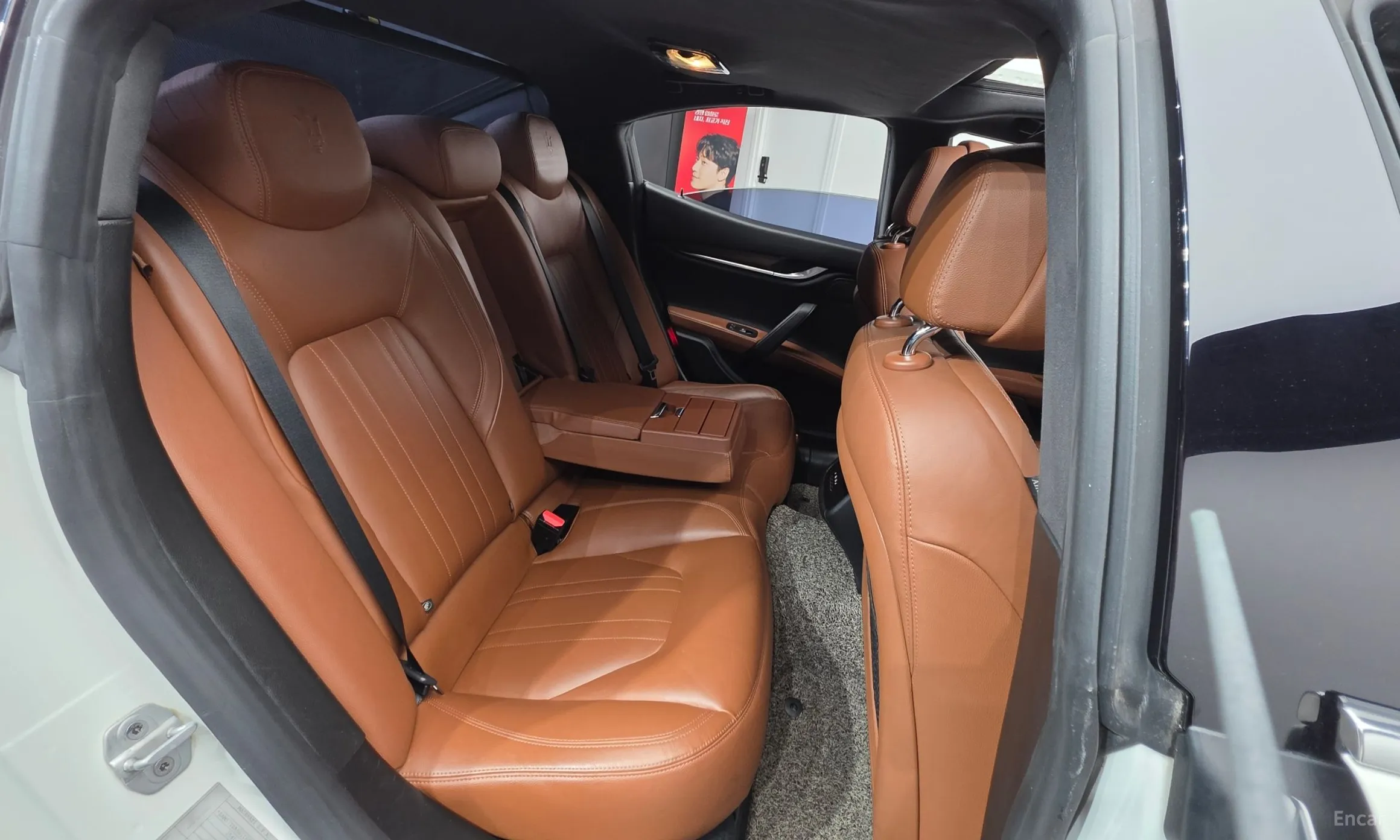 Maserati Ghibli превью 18