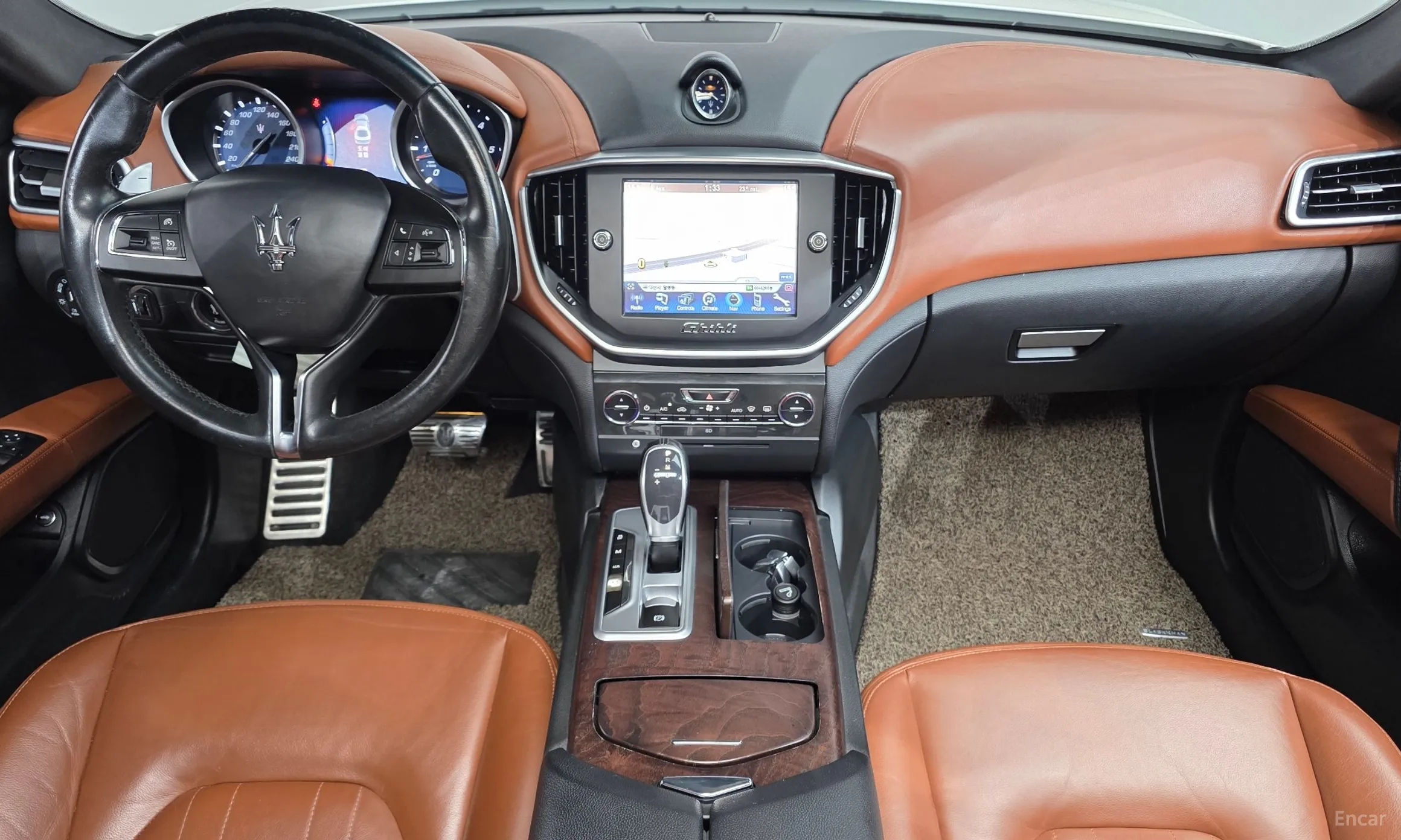 Maserati Ghibli превью 7