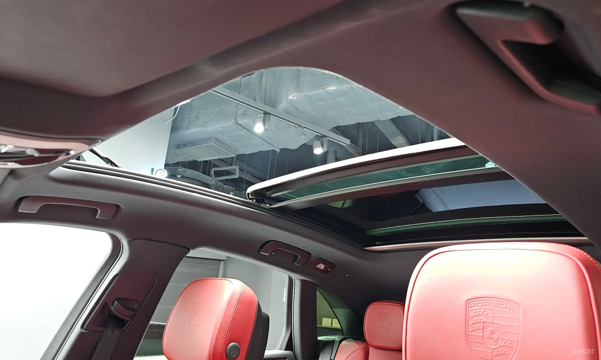 Porsche Macan превью 18