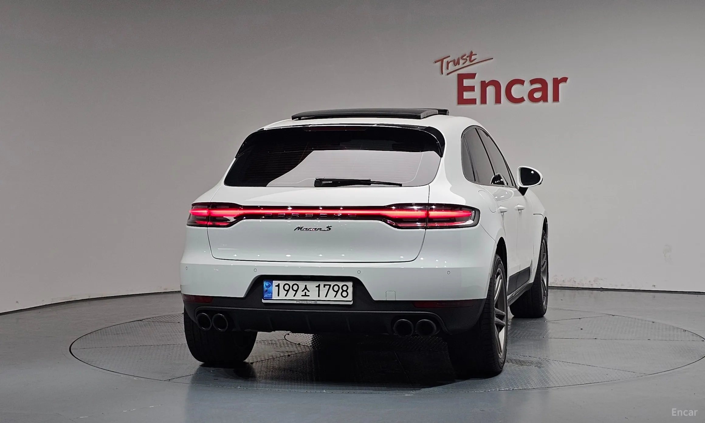Porsche Macan превью 4