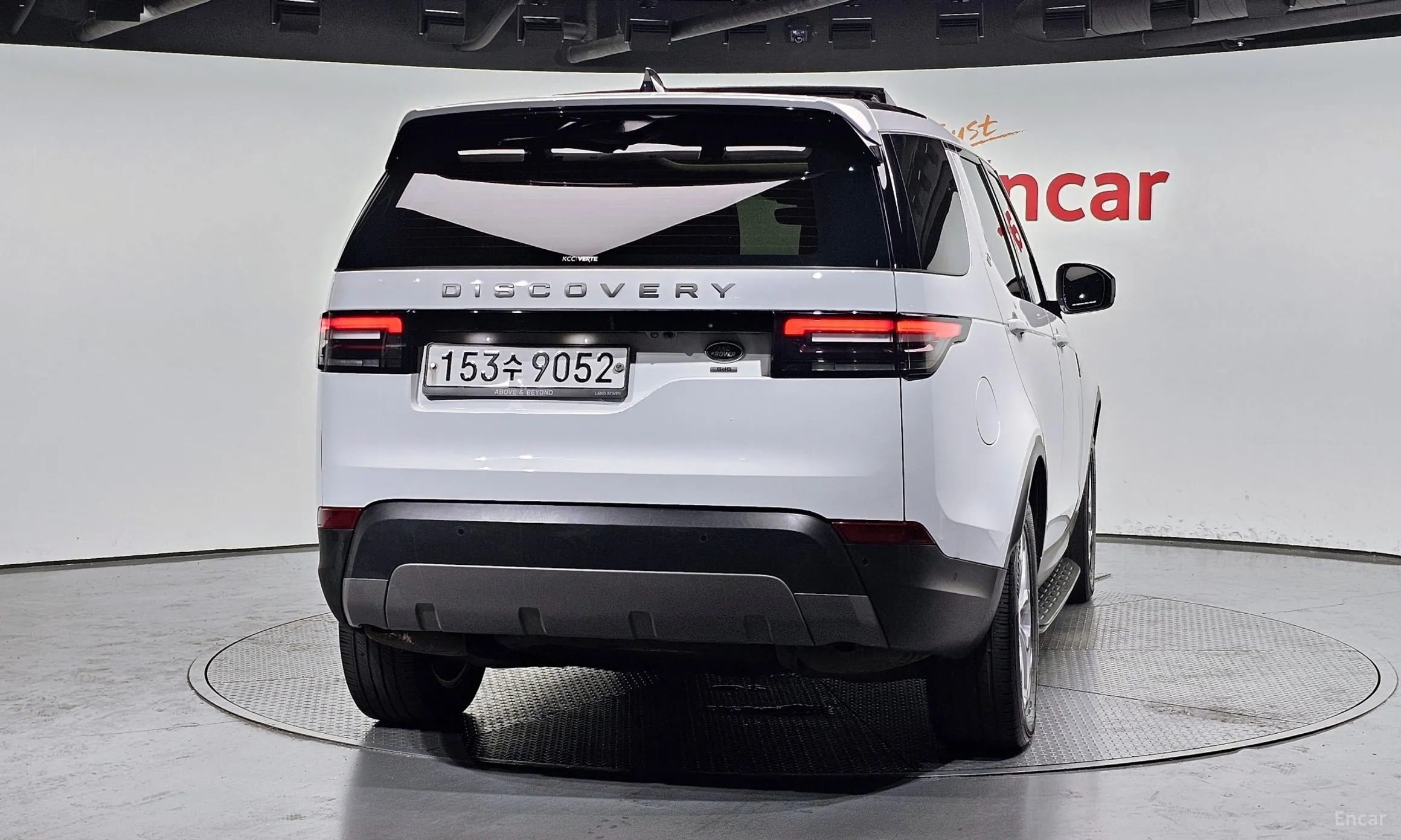 Land Rover Discovery 5 превью 4
