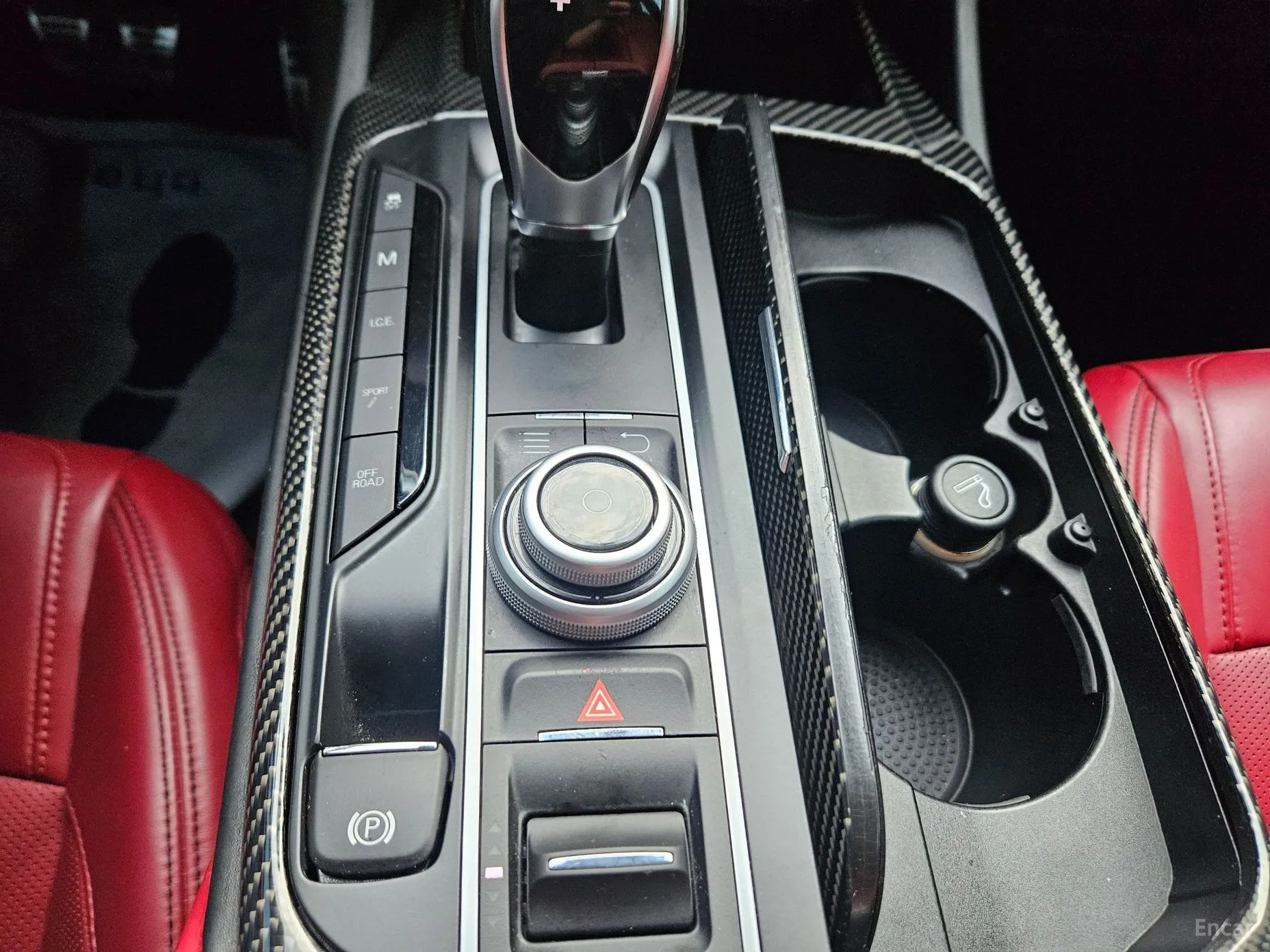 Maserati Levante превью 9