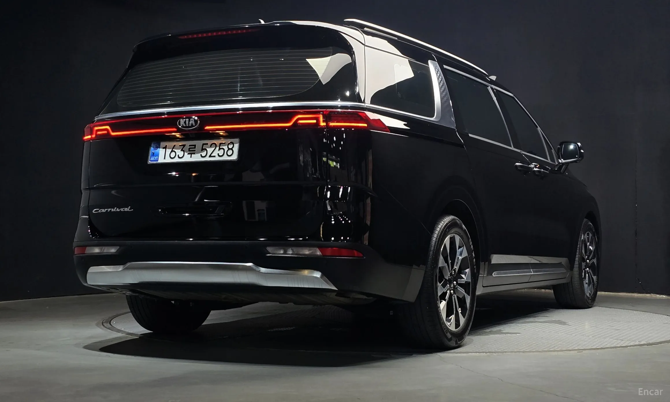 Kia Carnival Gen 4 превью 2