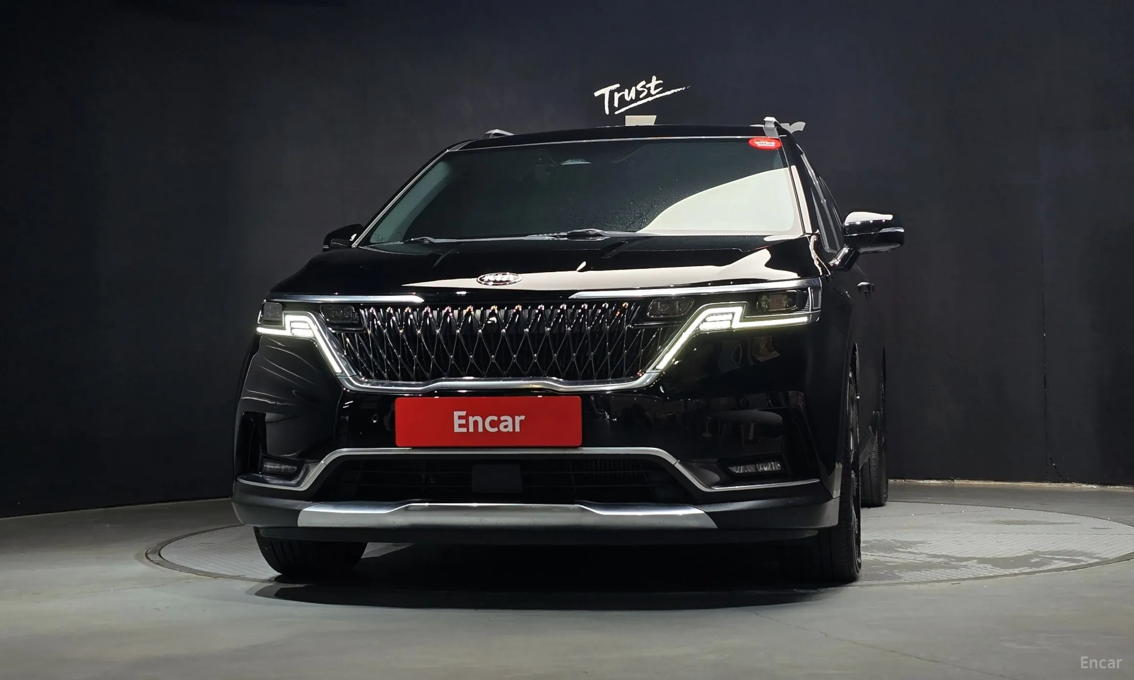 Kia Carnival Gen 4 превью 3