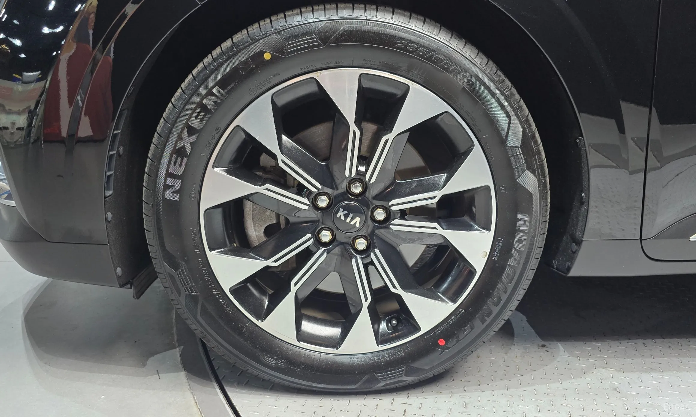 Kia Carnival Gen 4 превью 5