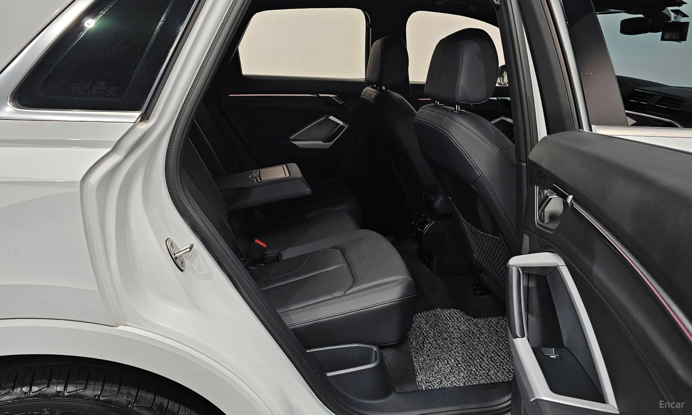 Audi Q3 (F3) превью 11