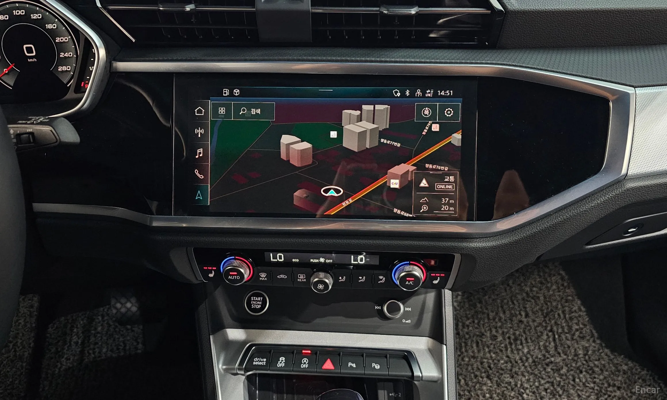 Audi Q3 (F3) превью 12