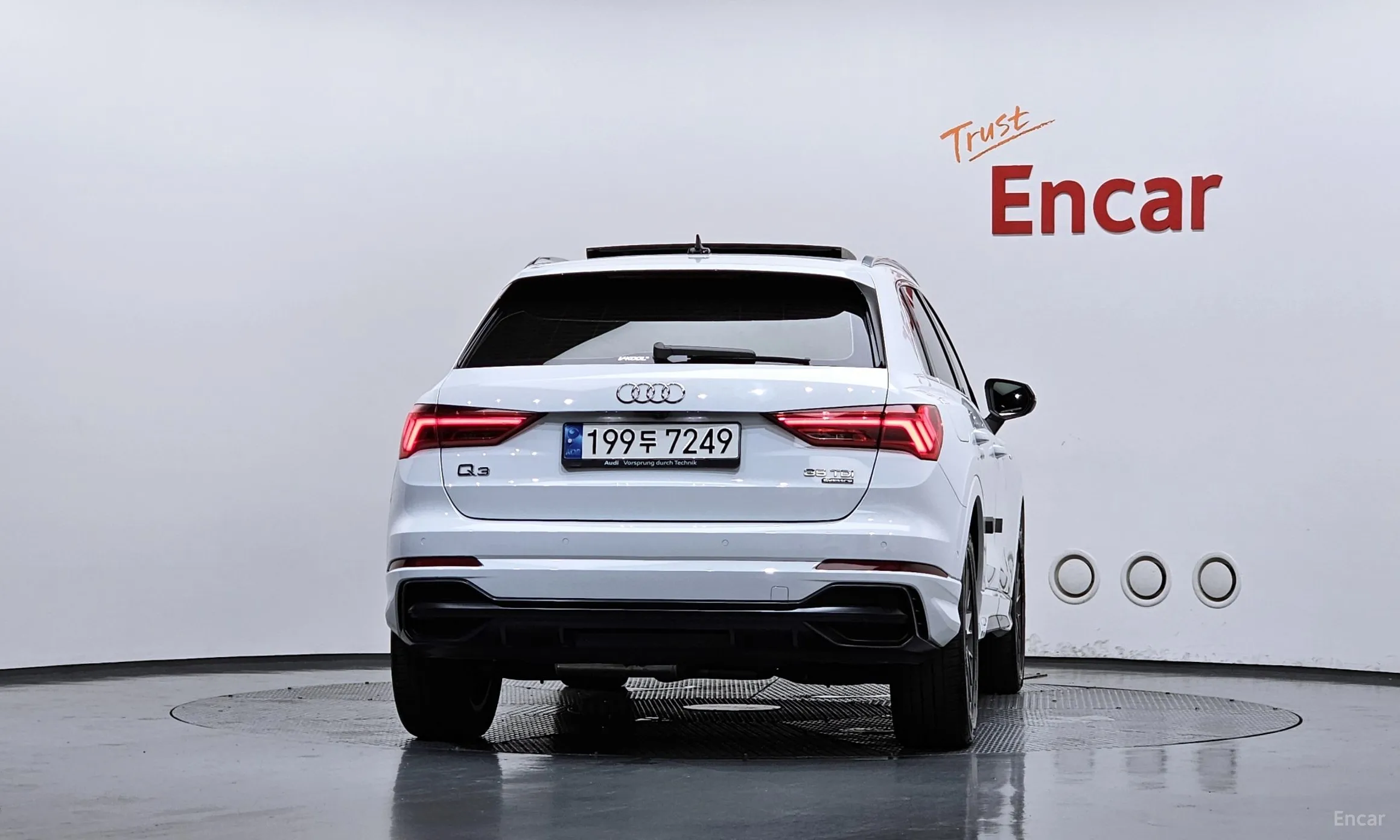 Audi Q3 (F3) превью 4