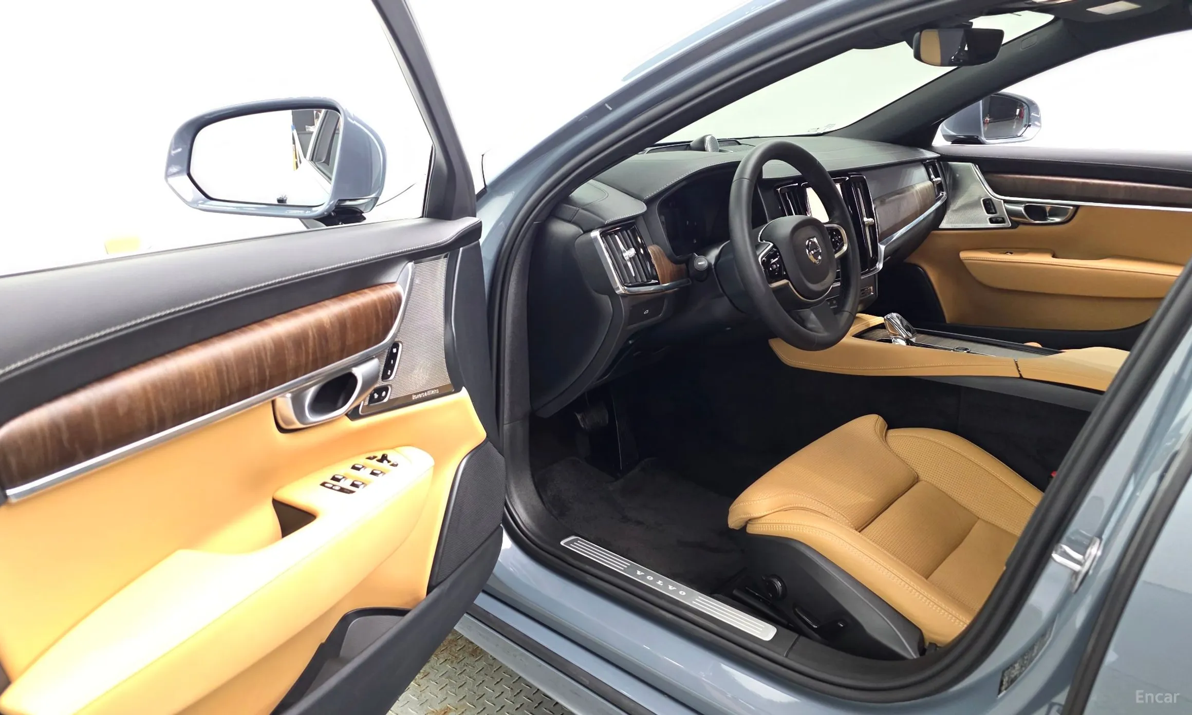 Volvo S90 превью 10