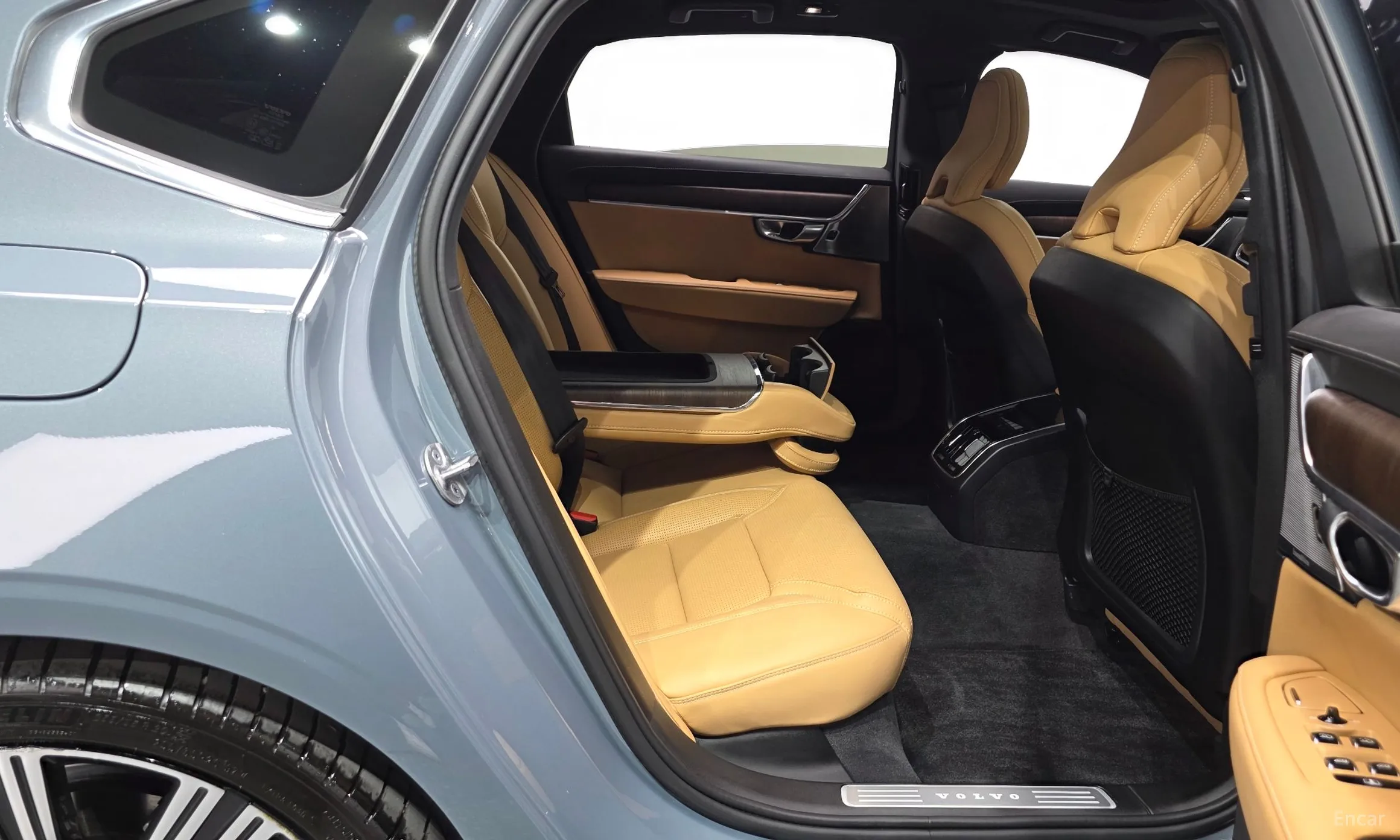 Volvo S90 превью 11