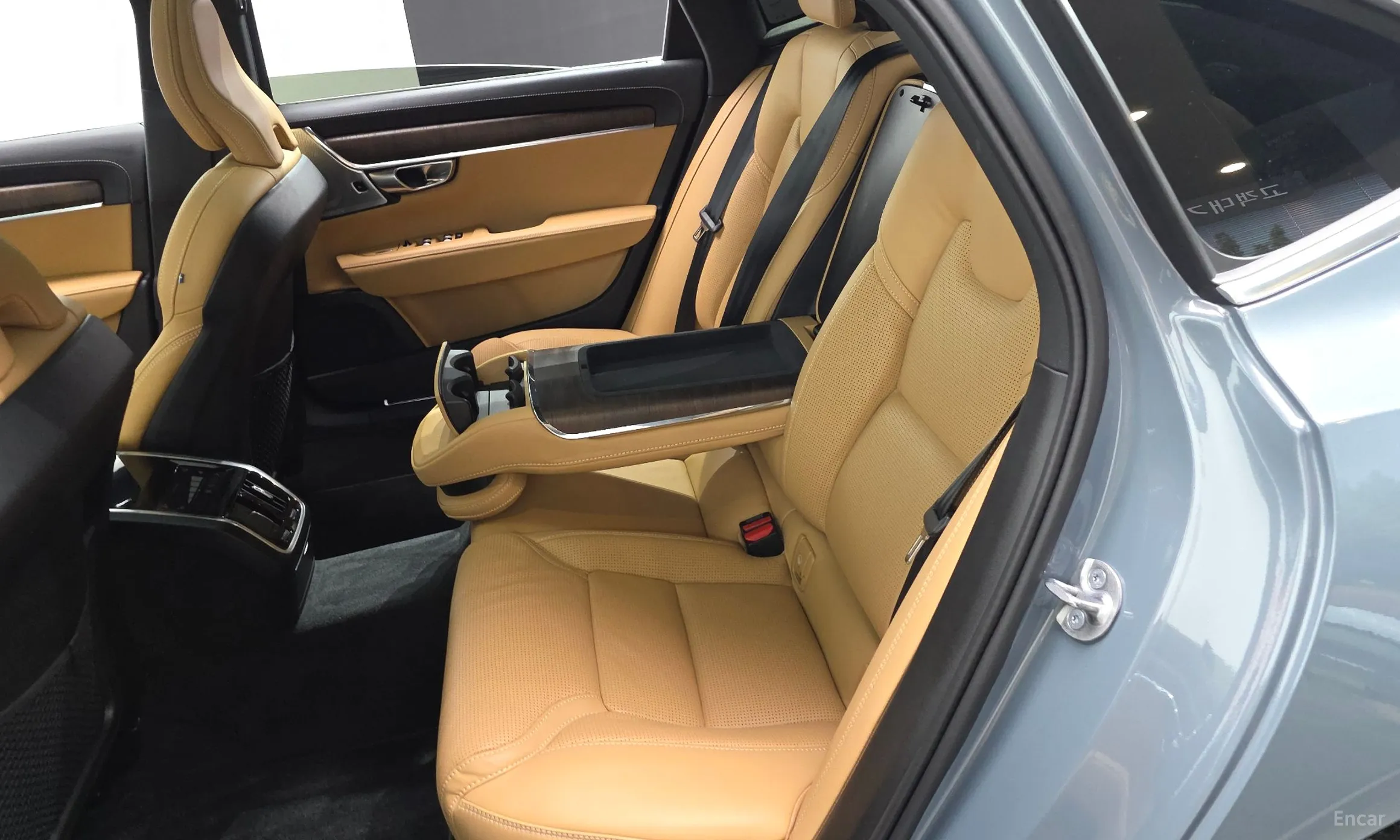 Volvo S90 превью 12