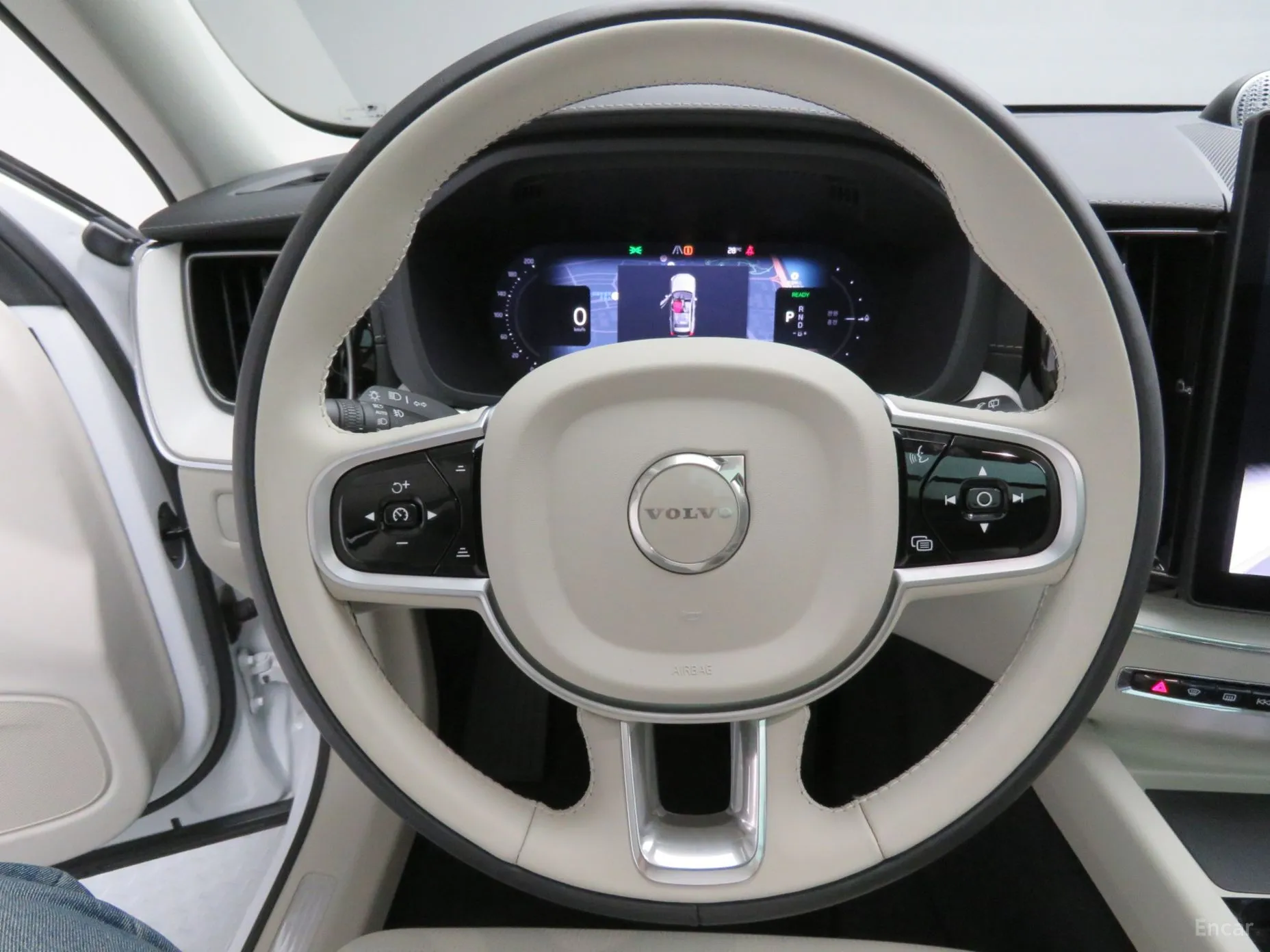 Volvo XC60 Gen 2 превью 10