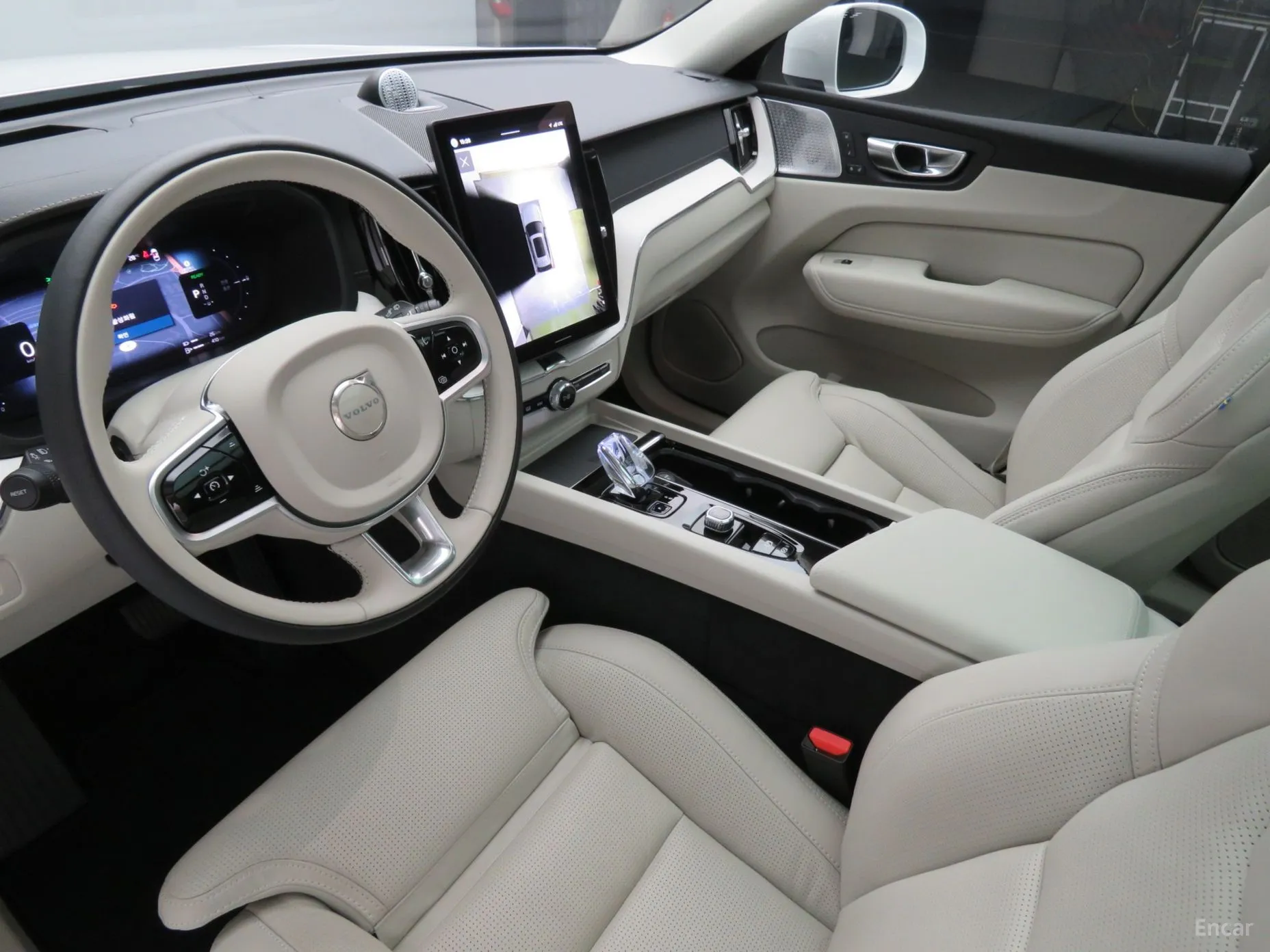 Volvo XC60 Gen 2 превью 12