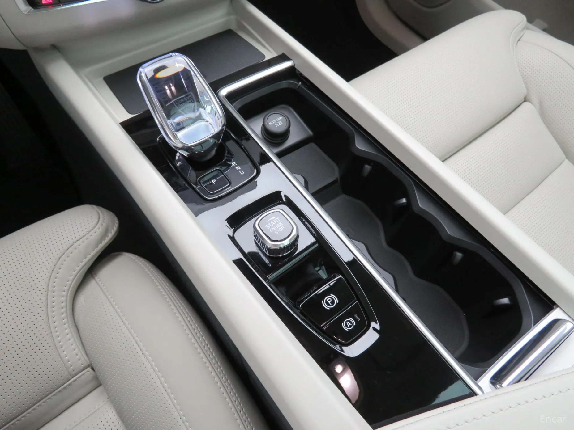Volvo XC60 Gen 2 превью 14