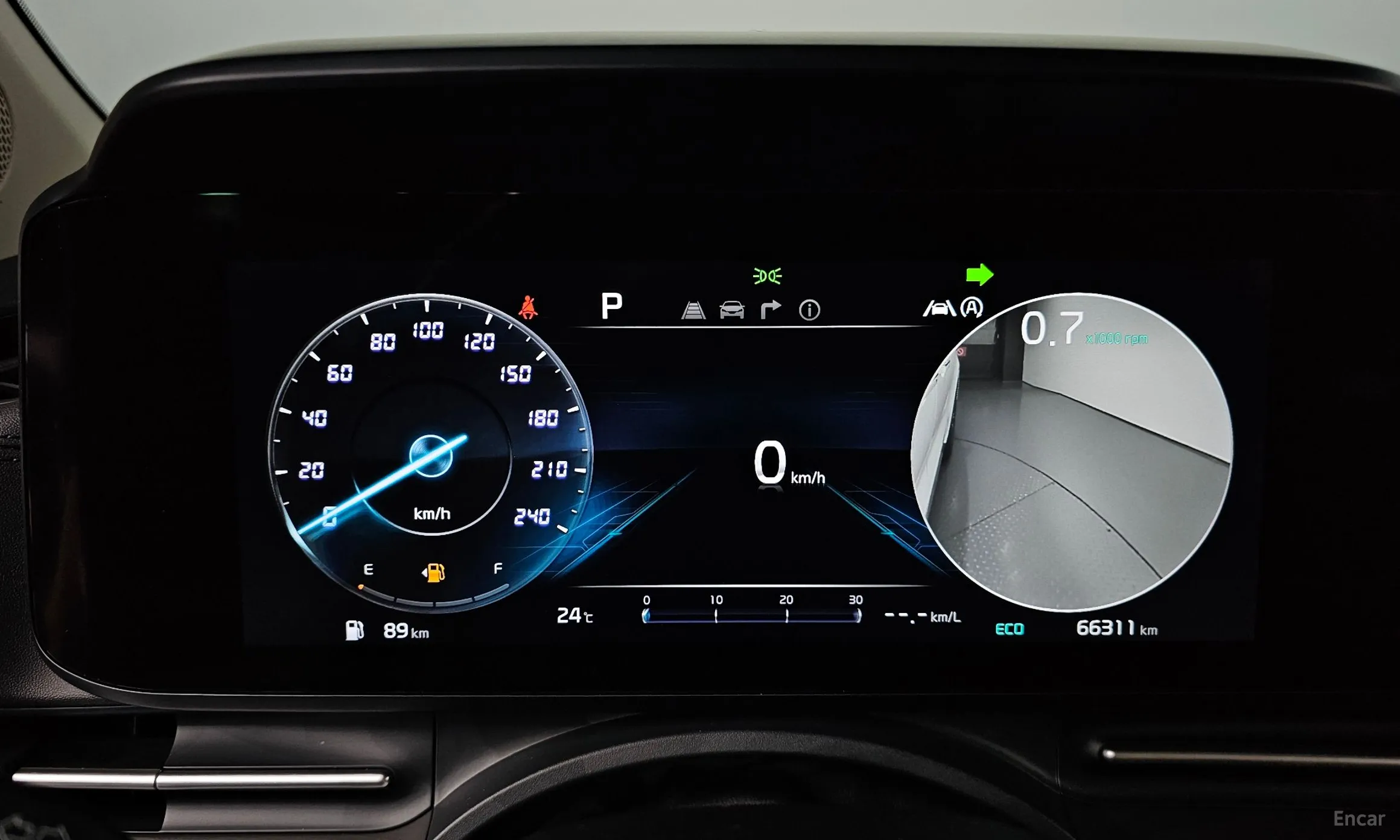 Kia Carnival Gen 4 превью 8