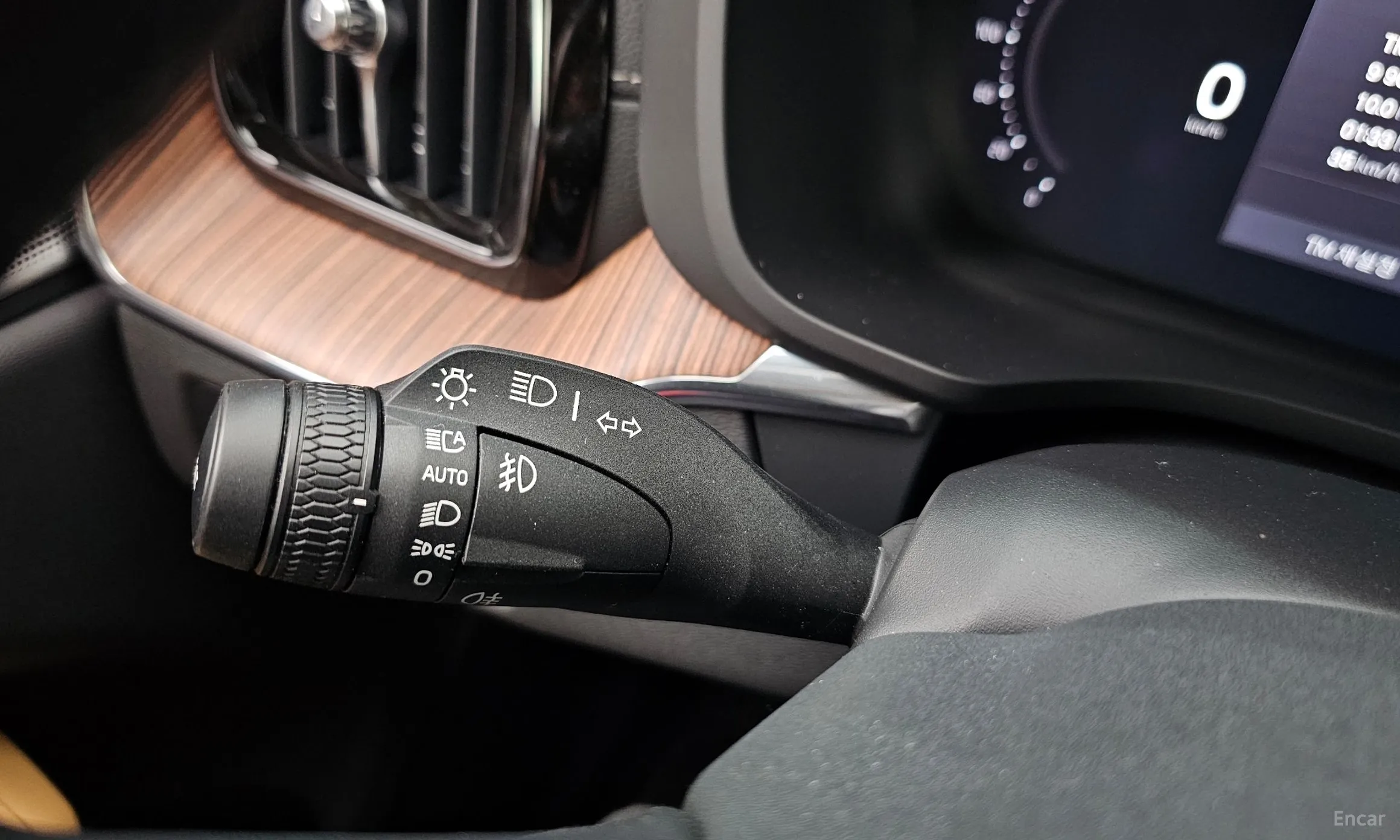 Volvo XC60 Gen 2 превью 19