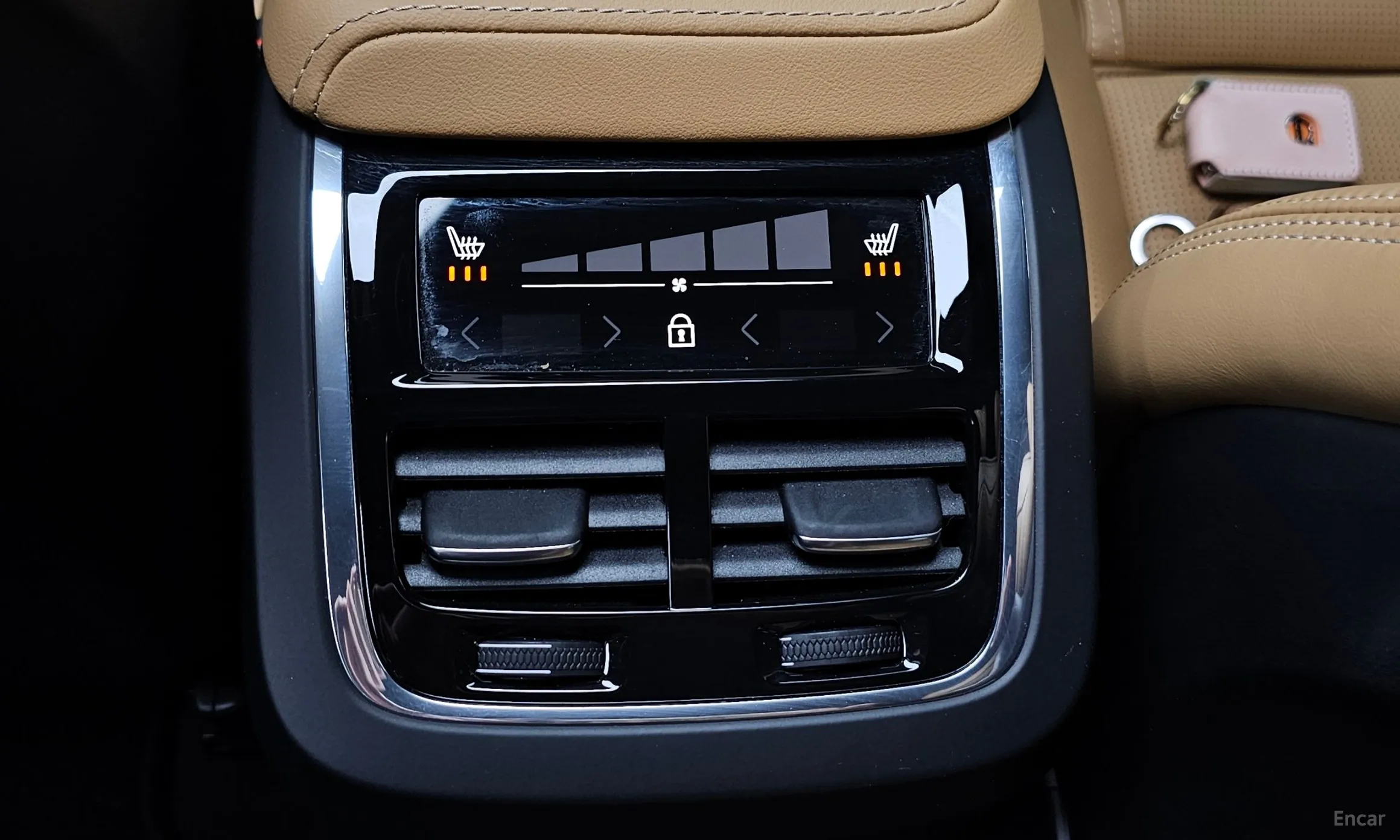 Volvo XC60 Gen 2 превью 20