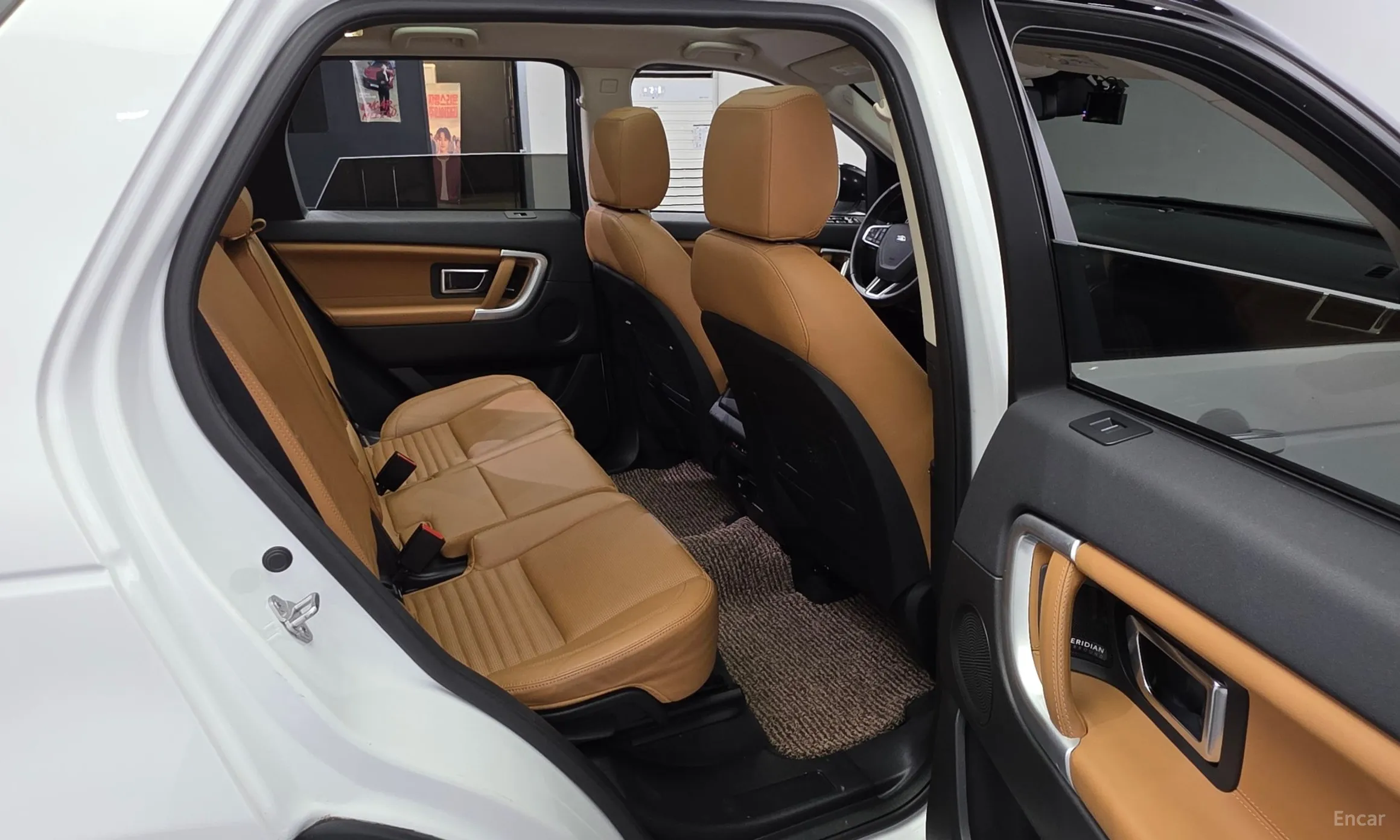 Land Rover Discovery Sports превью 11