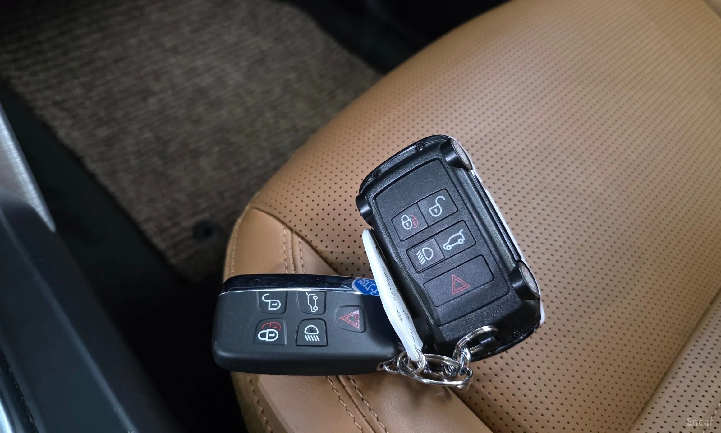 Land Rover Discovery Sports превью 16