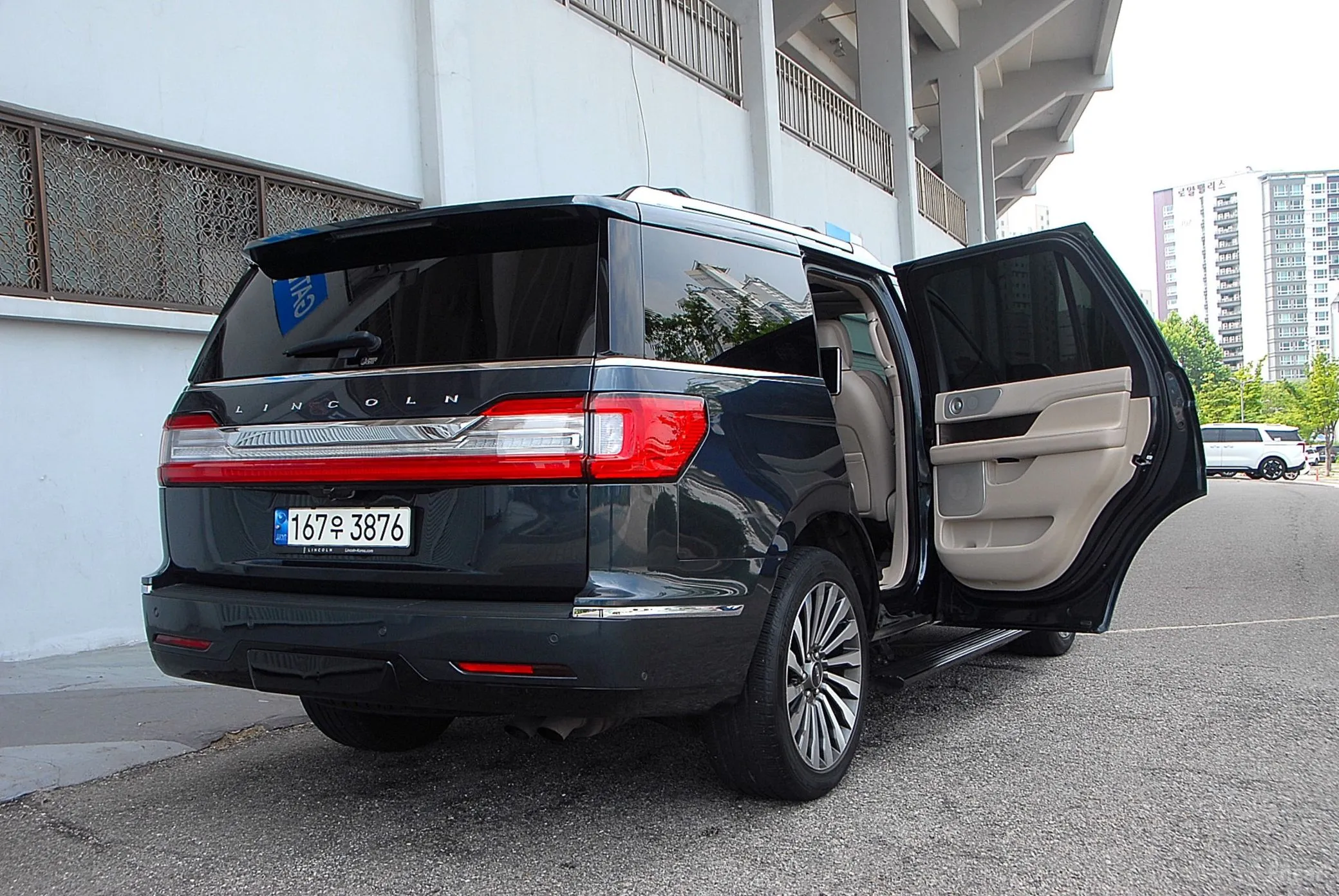 Lincoln Navigator 4th generation превью 5