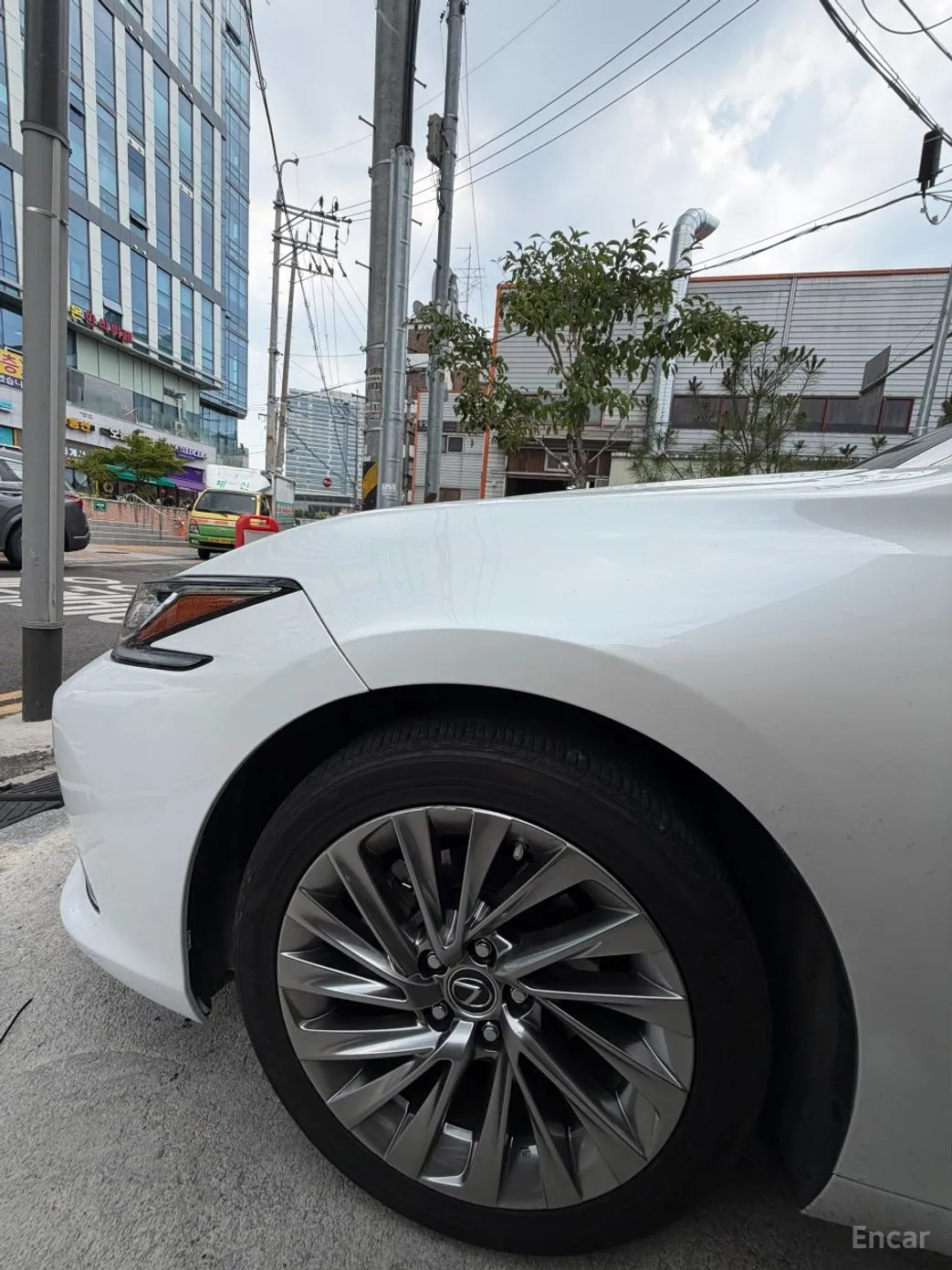 Lexus ES300h 7th Generation превью 13