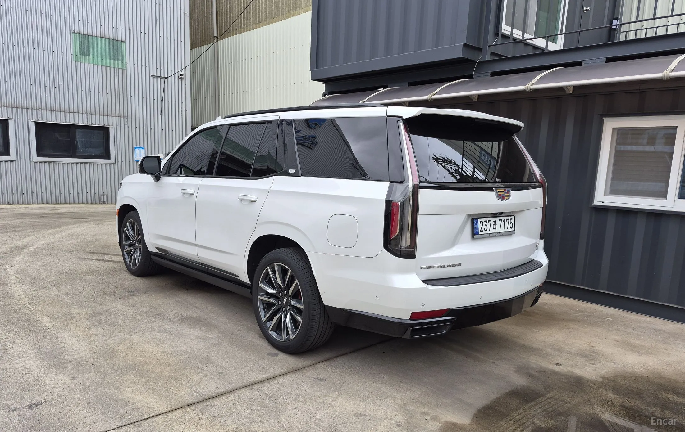 Cadillac Escalade 5th Generation превью 4