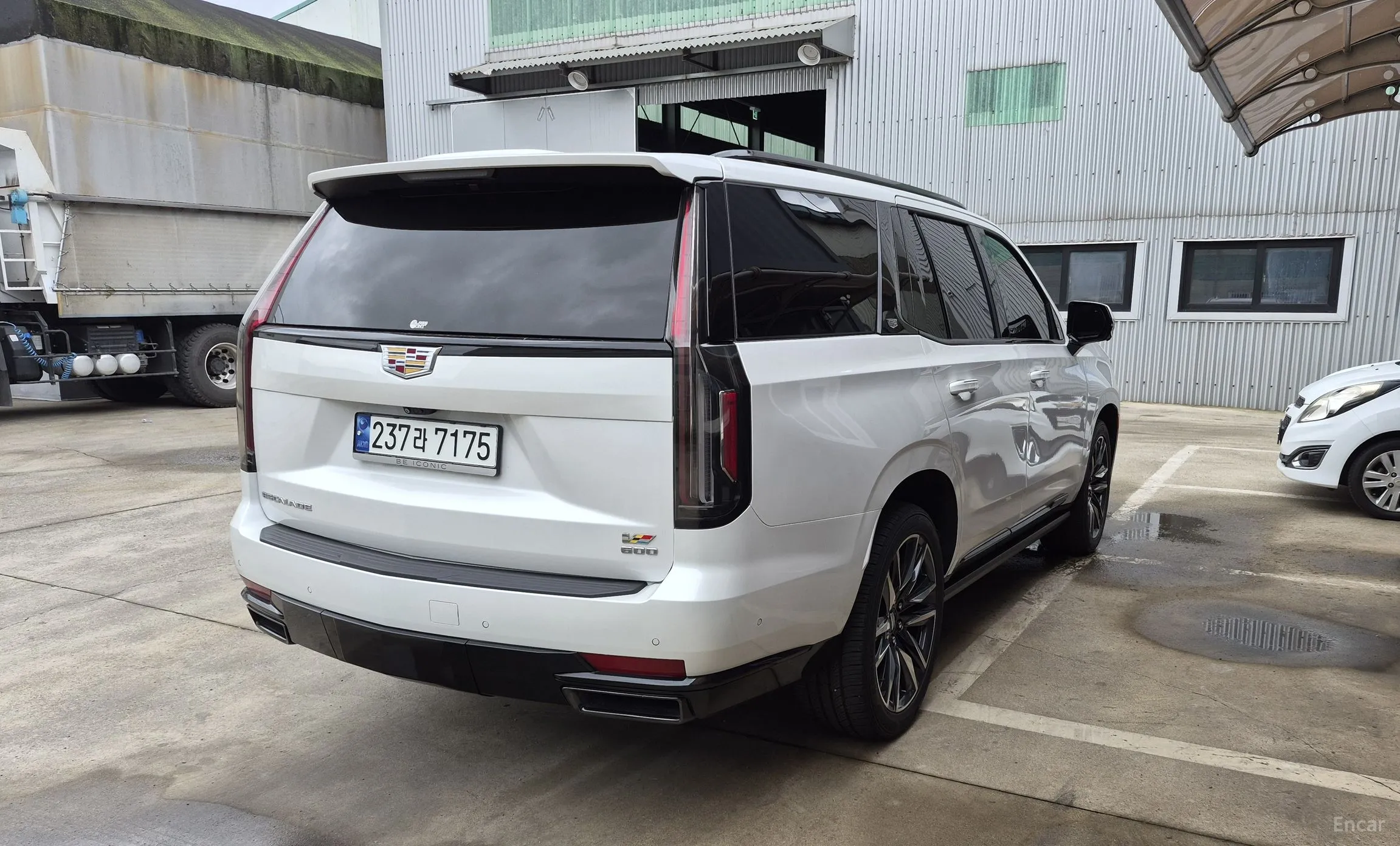Cadillac Escalade 5th Generation превью 5