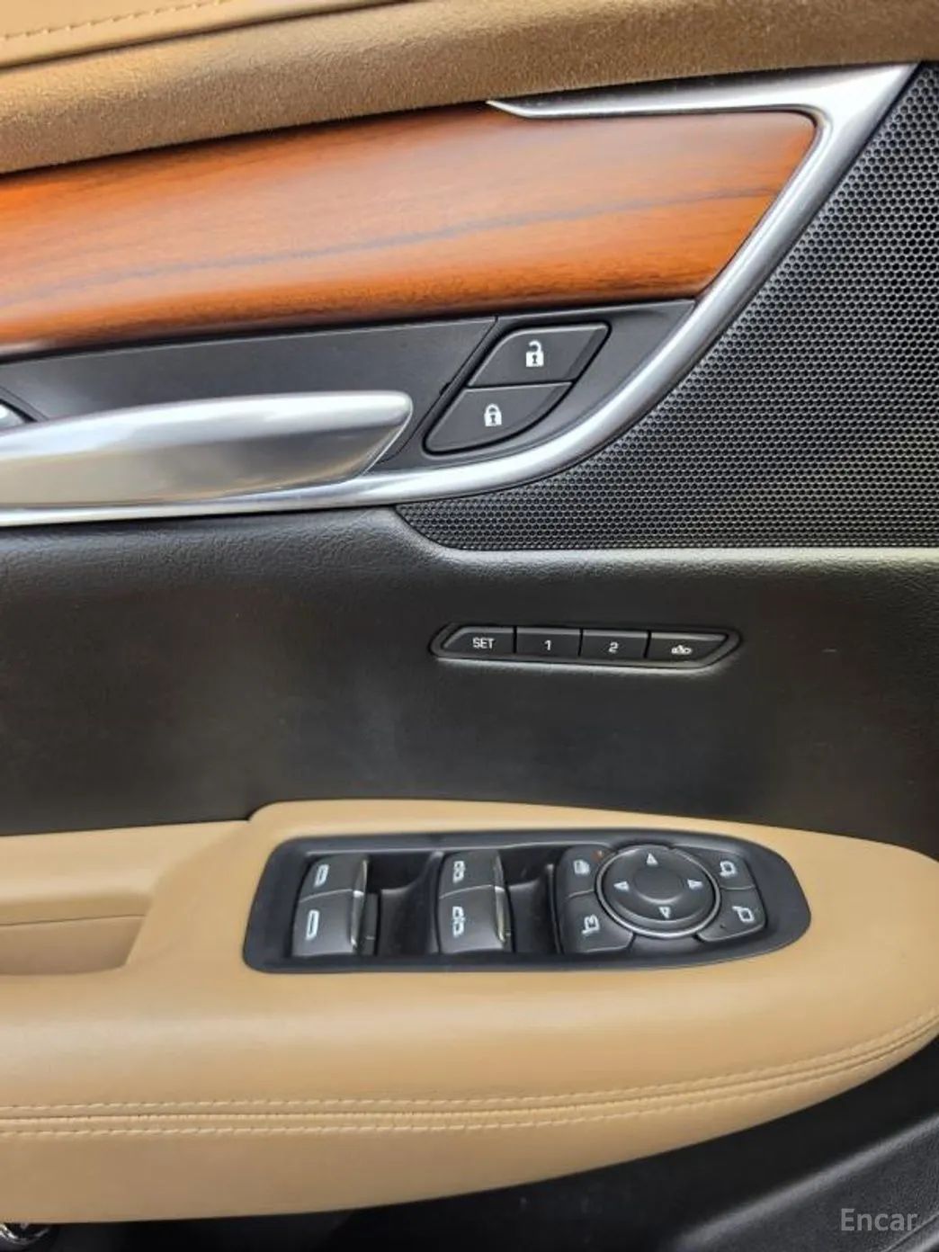 Cadillac XT5 превью 13