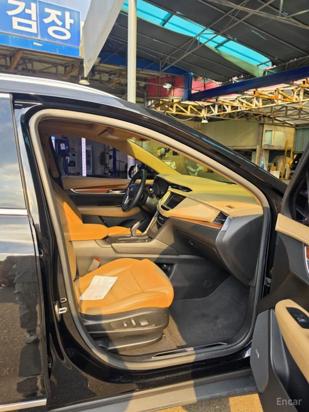 Cadillac XT5 превью 8