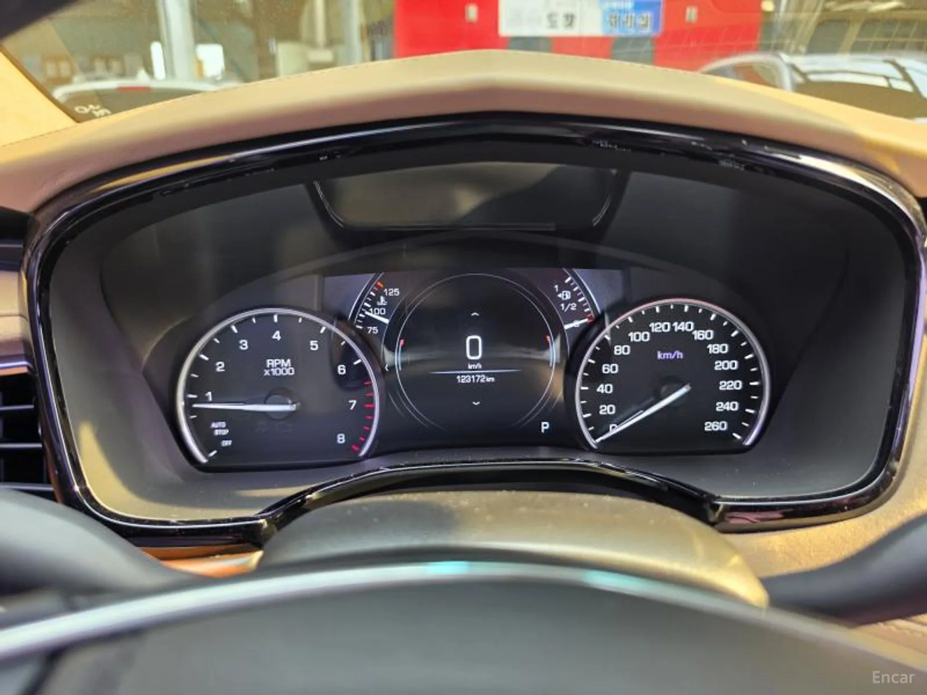 Cadillac XT5 превью 9
