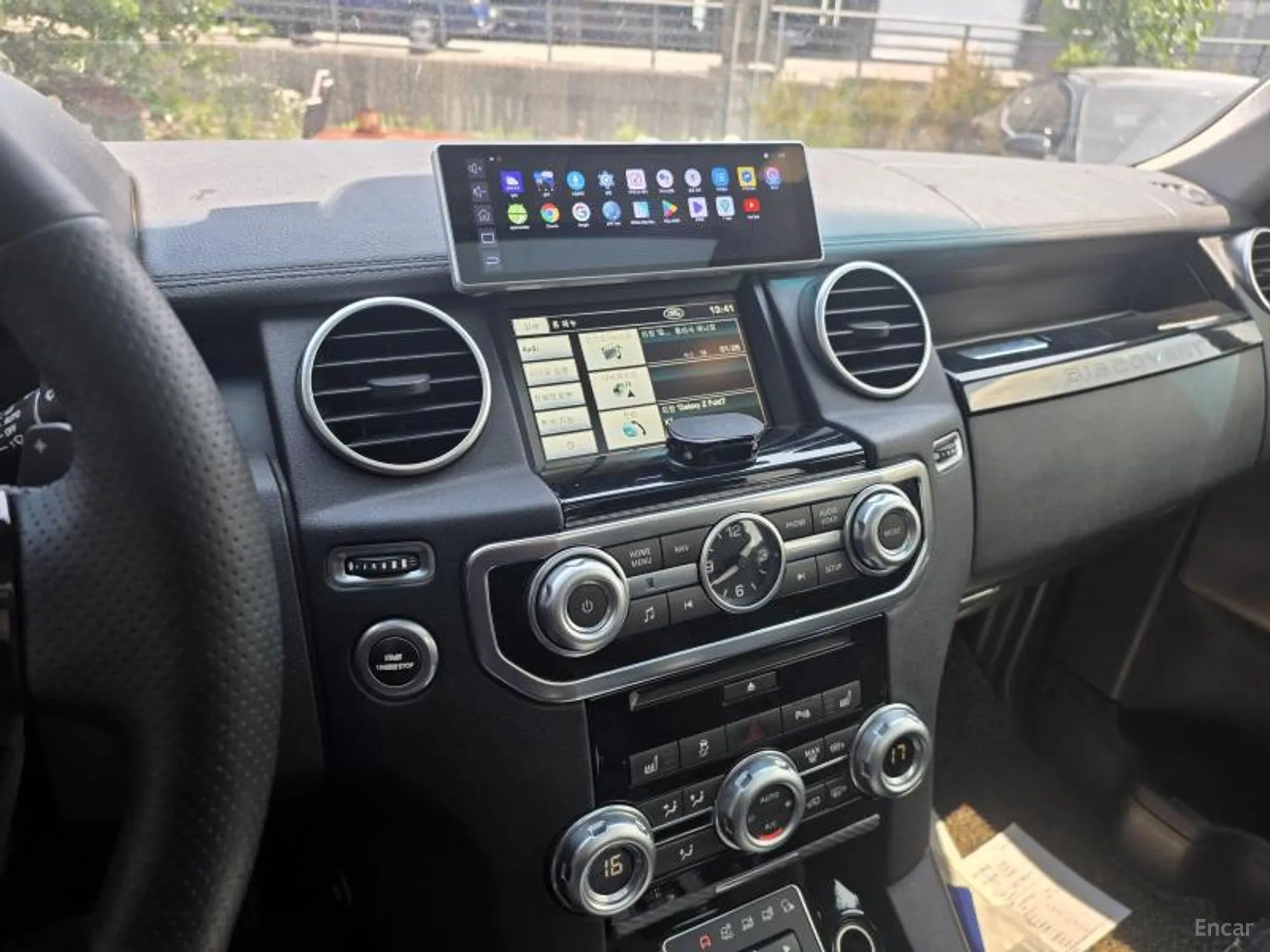 Land Rover Discovery 4 превью 7