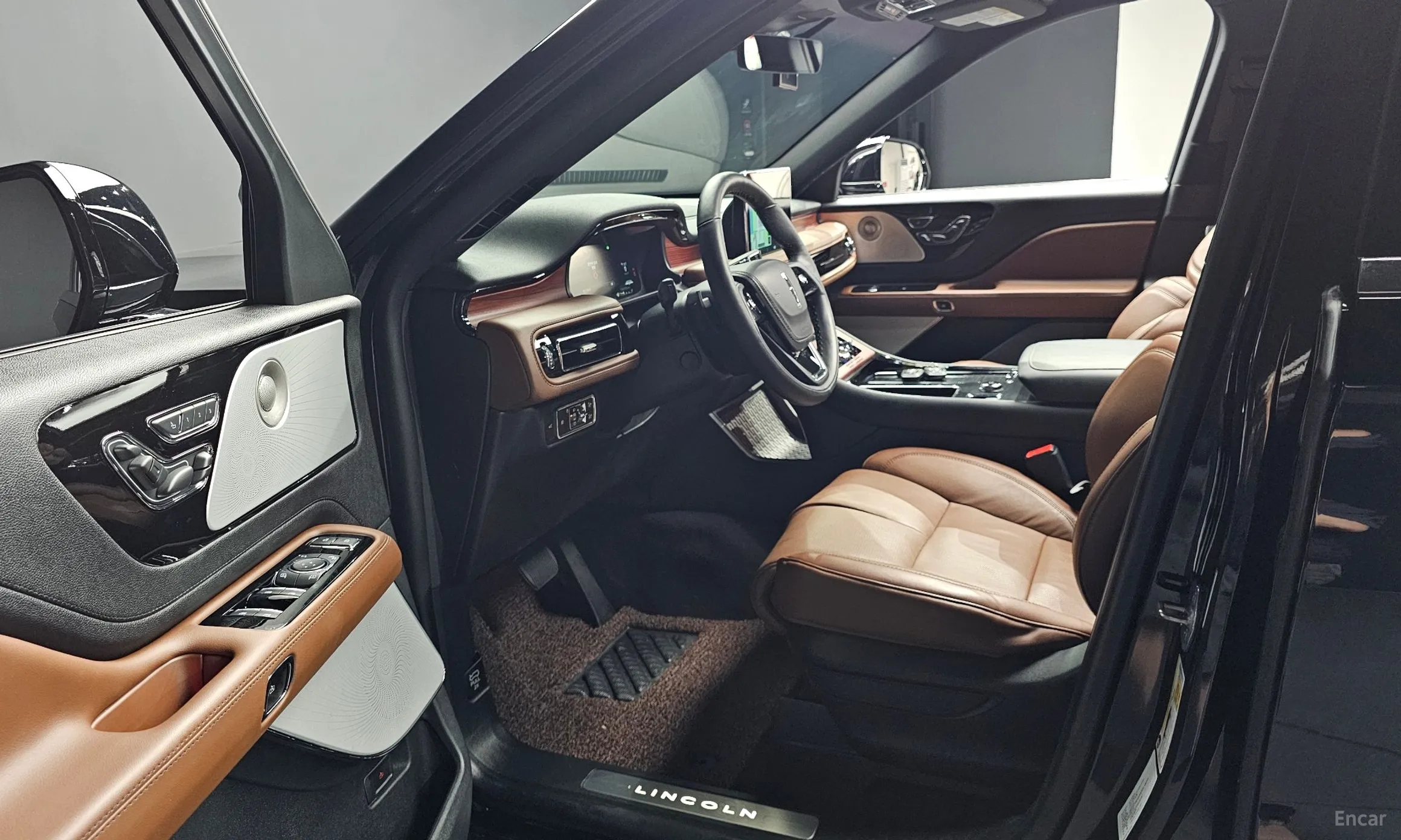 Lincoln Aviator 2nd Generation превью 10