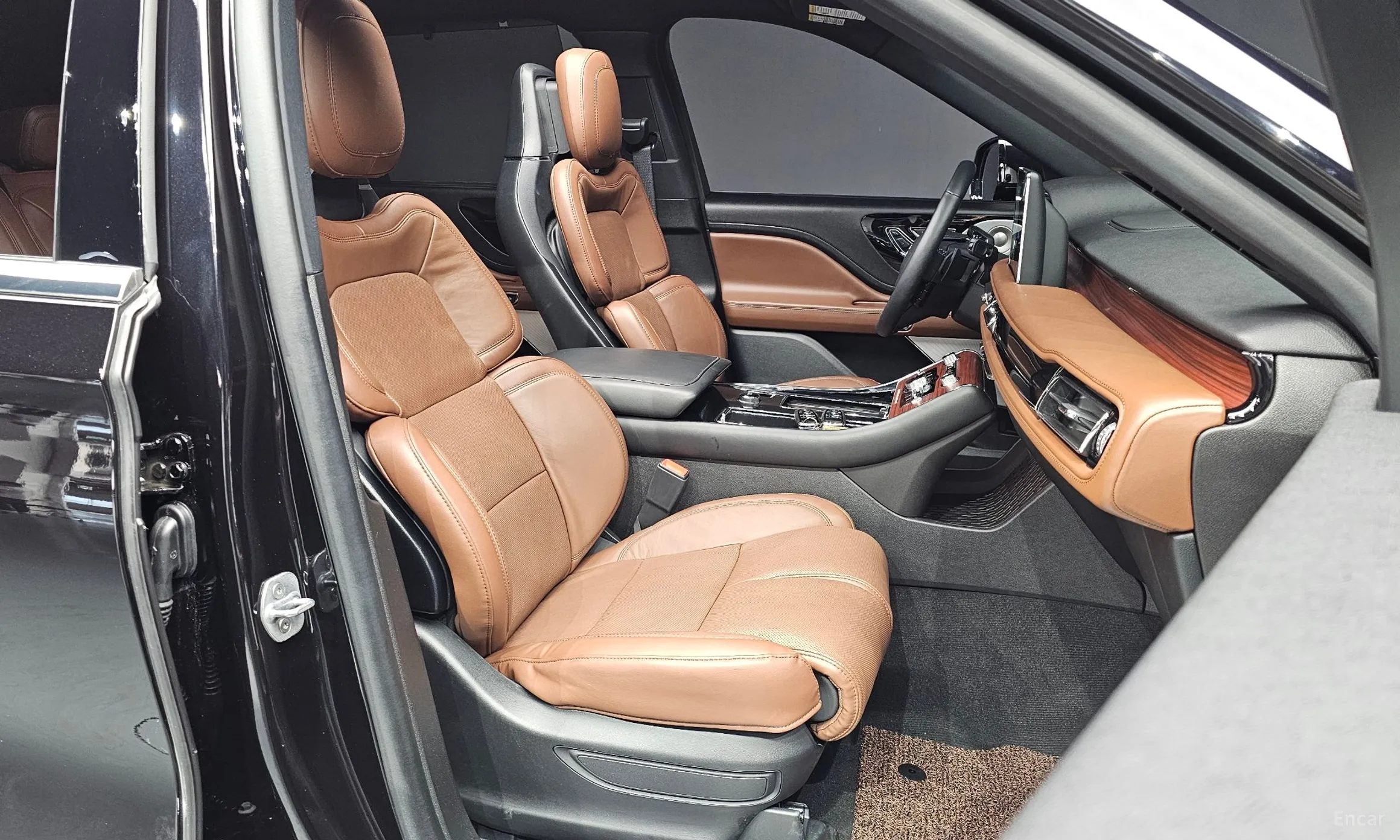 Lincoln Aviator 2nd Generation превью 11