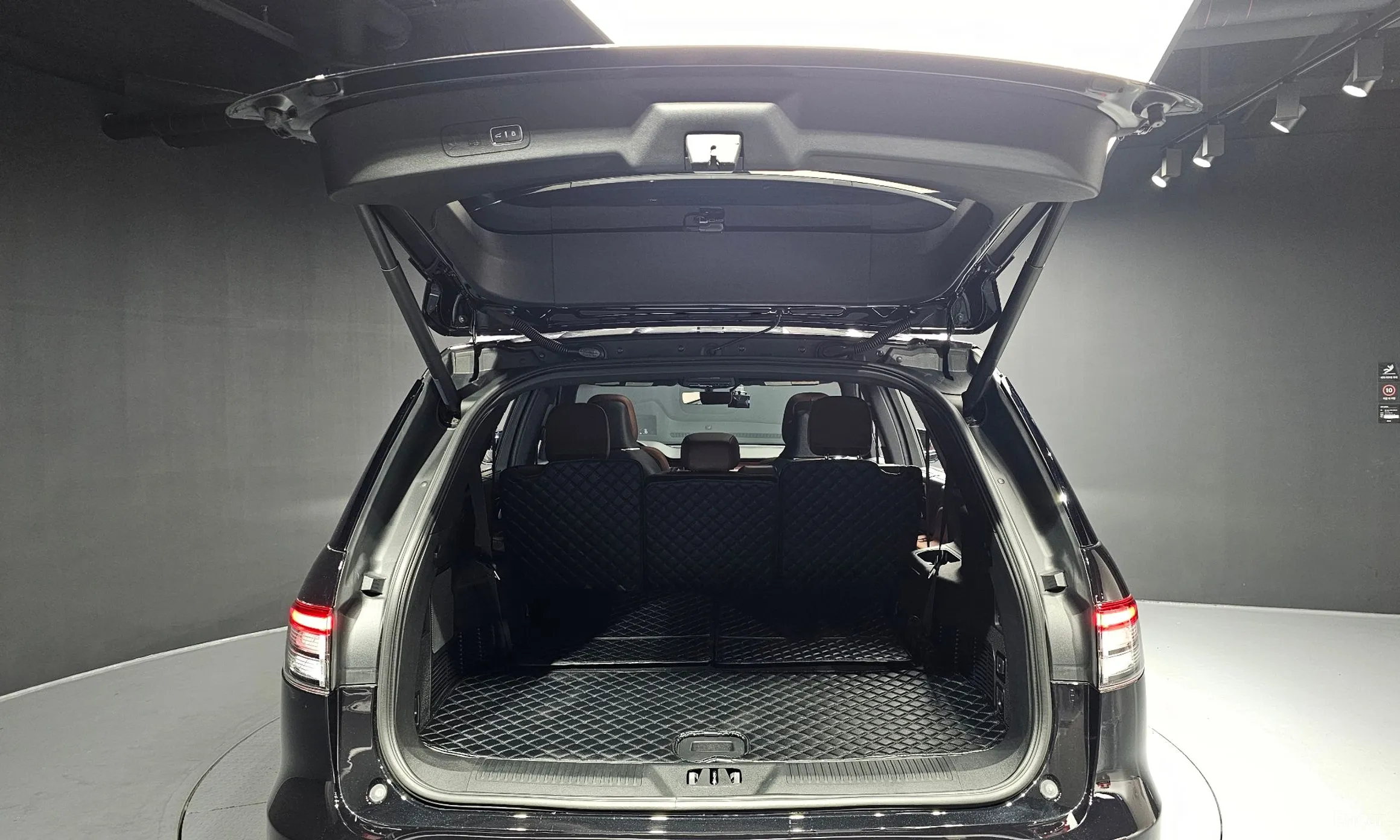 Lincoln Aviator 2nd Generation превью 20