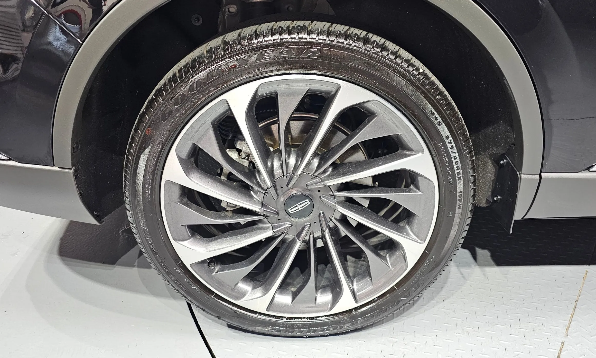 Lincoln Aviator 2nd Generation превью 5