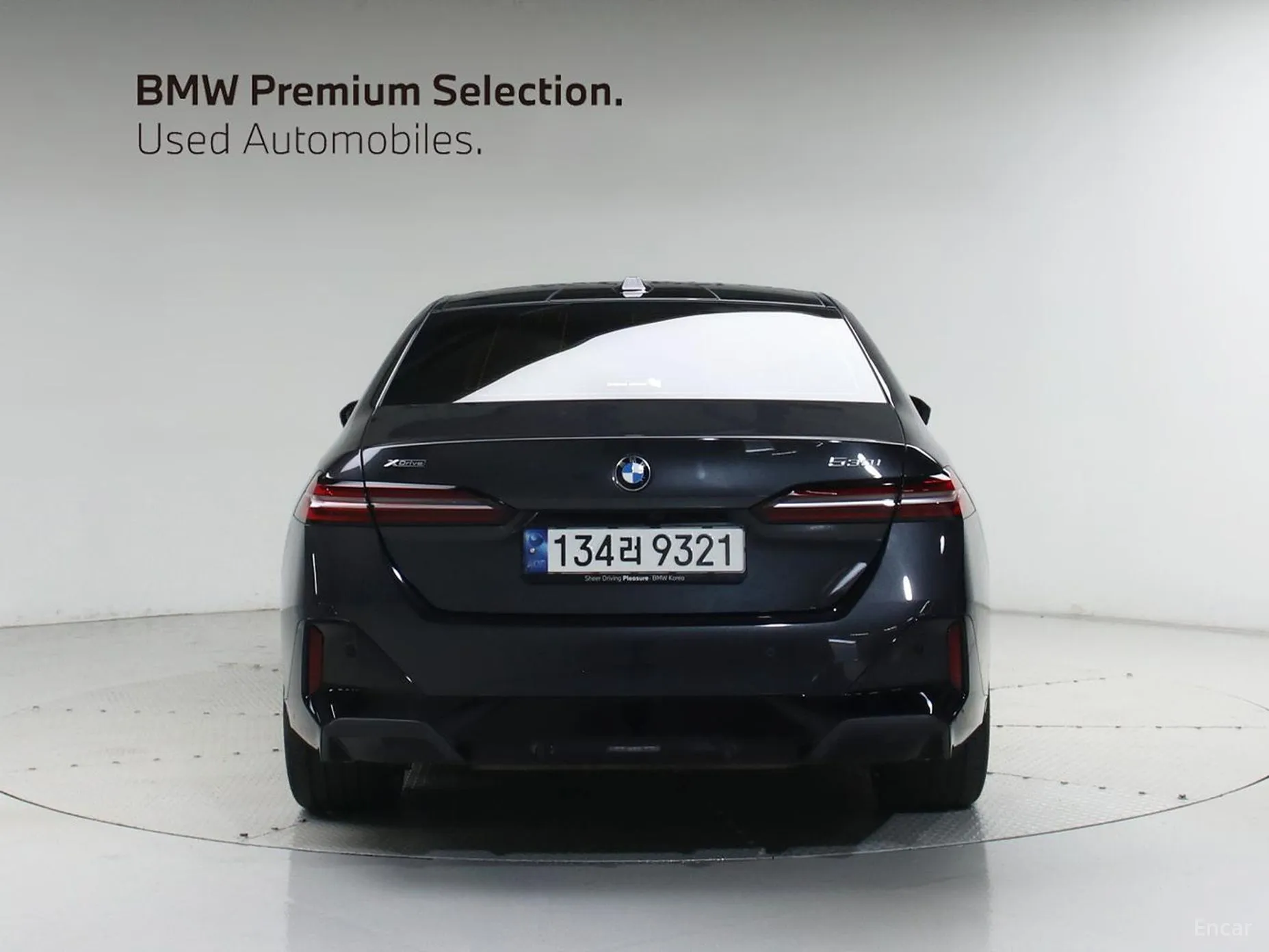 BMW 5 Series (G60) превью 3