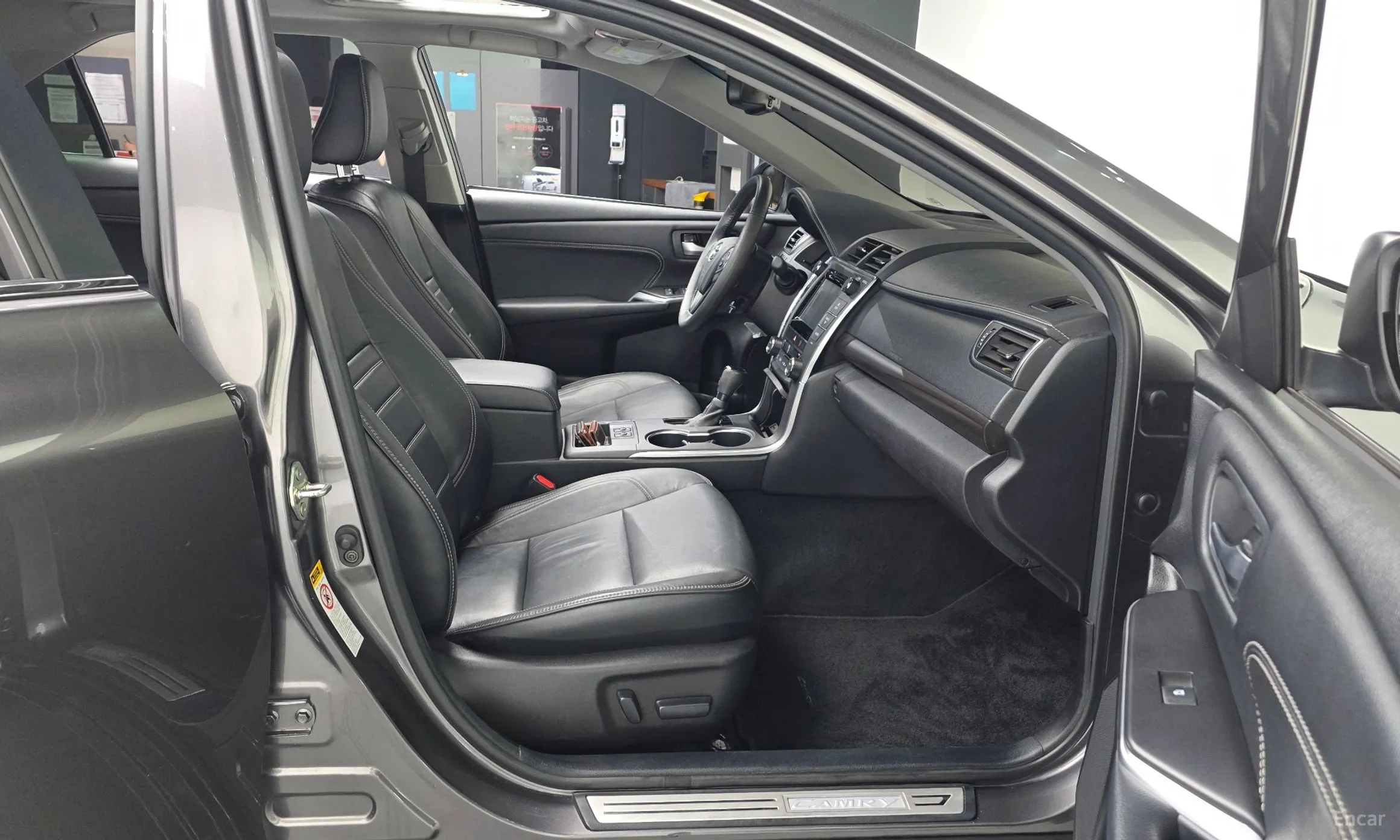 Toyota New Camry превью 11