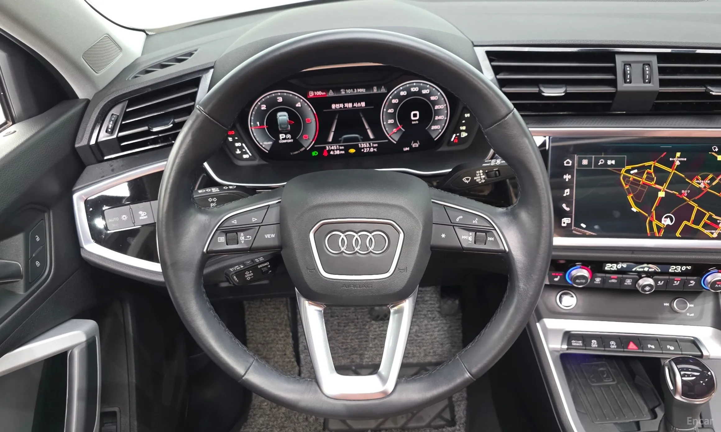Audi Q3 (F3) превью 13