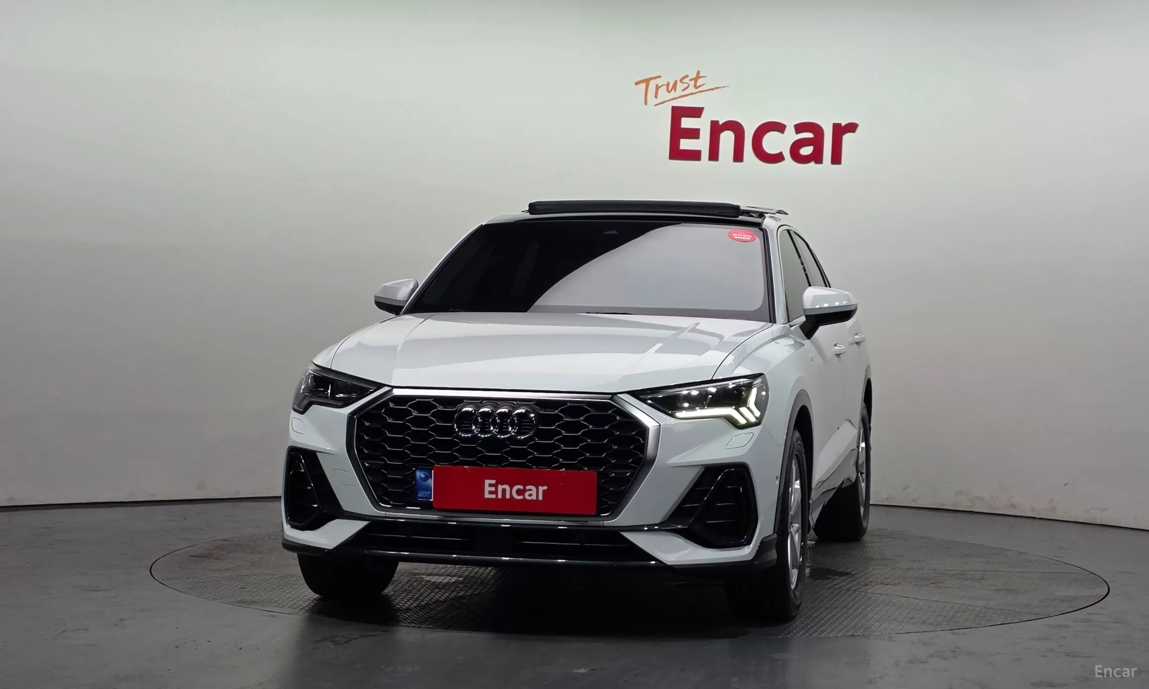 Audi Q3 (F3) превью 3