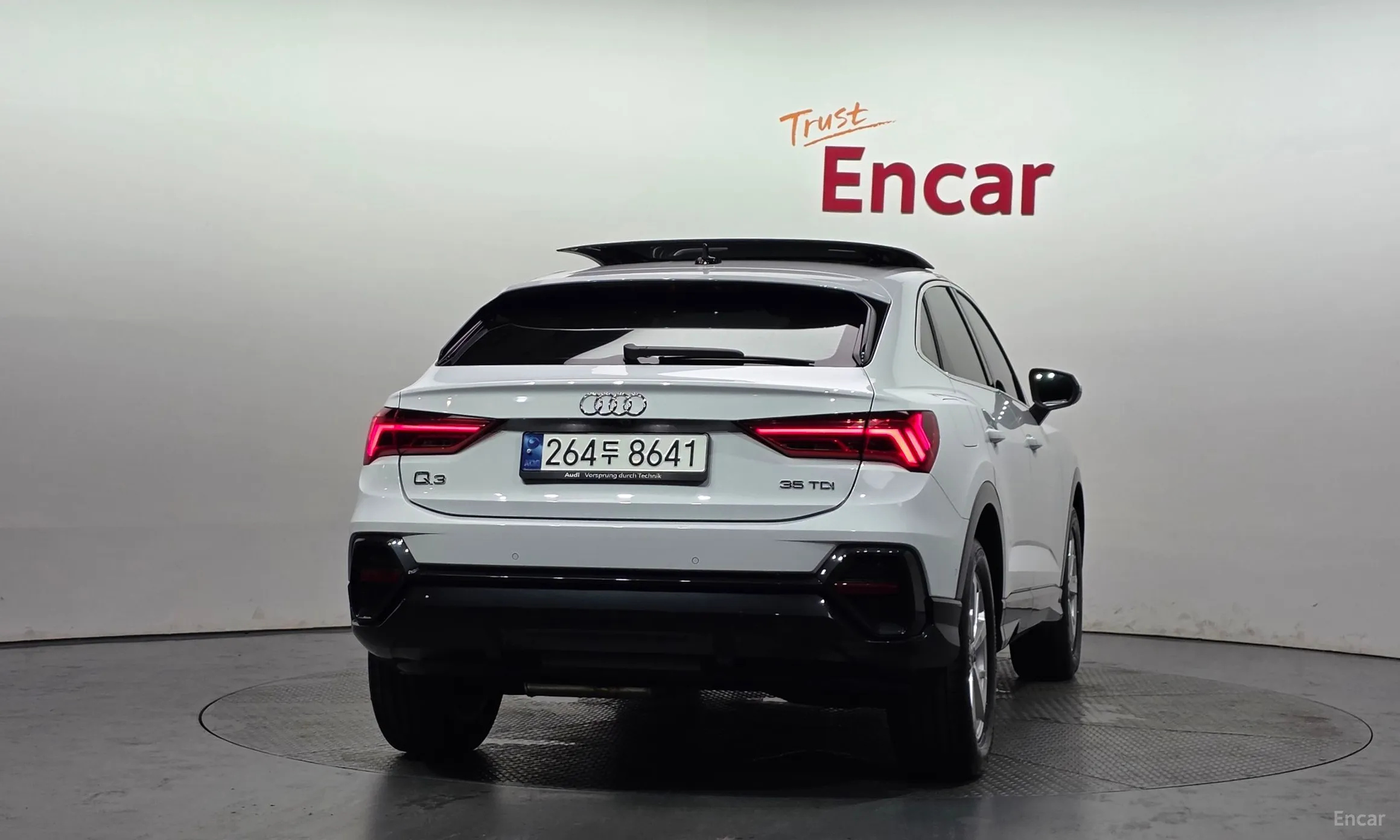 Audi Q3 (F3) превью 4