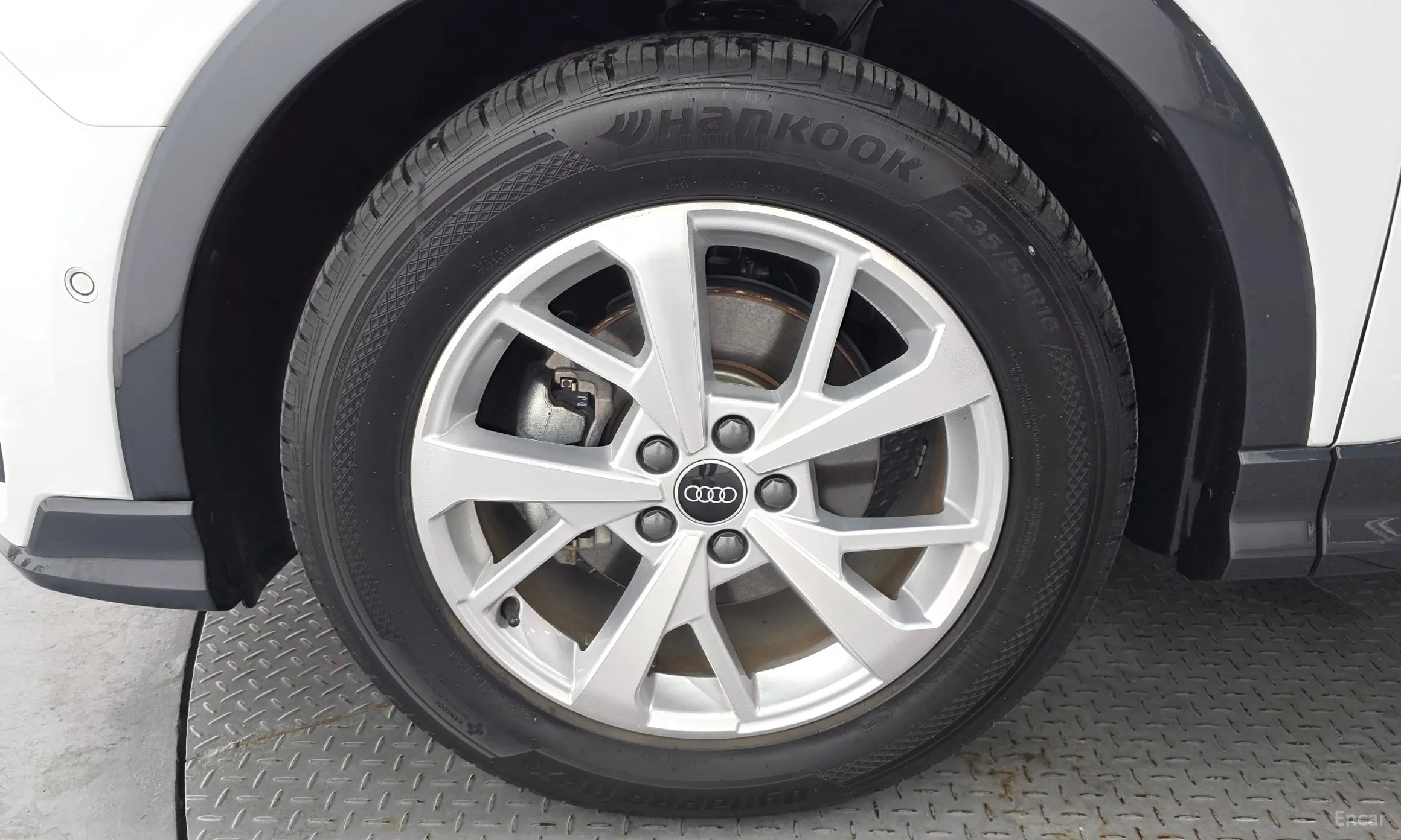 Audi Q3 (F3) превью 5