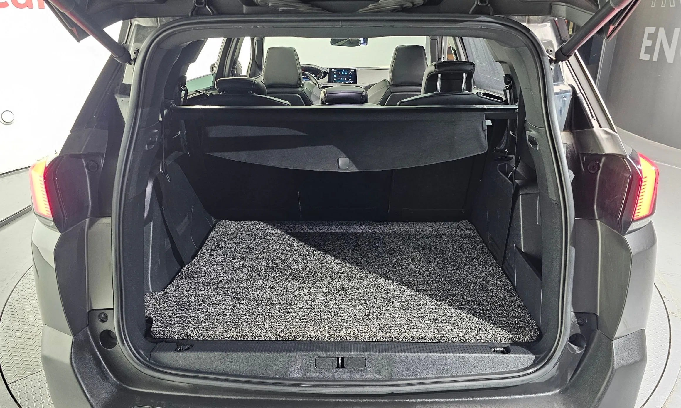 Peugeot 5008 2nd generation превью 20