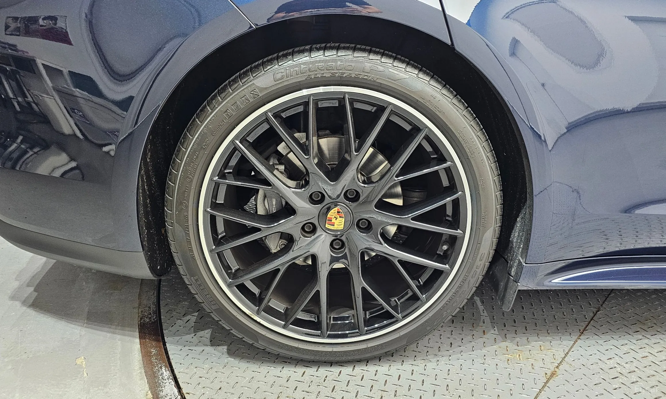 Porsche Panamera (971) превью 5