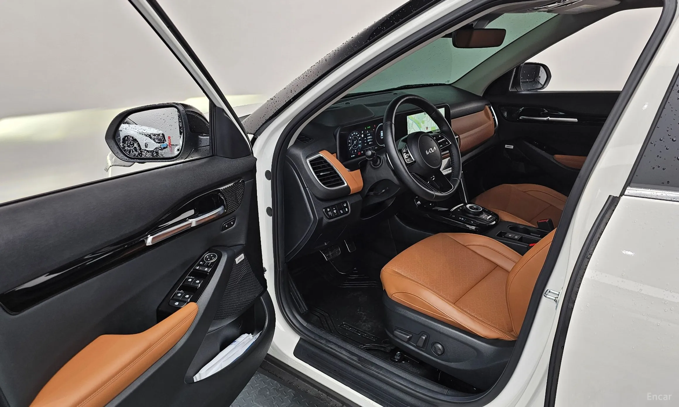 Kia Seltos превью 10