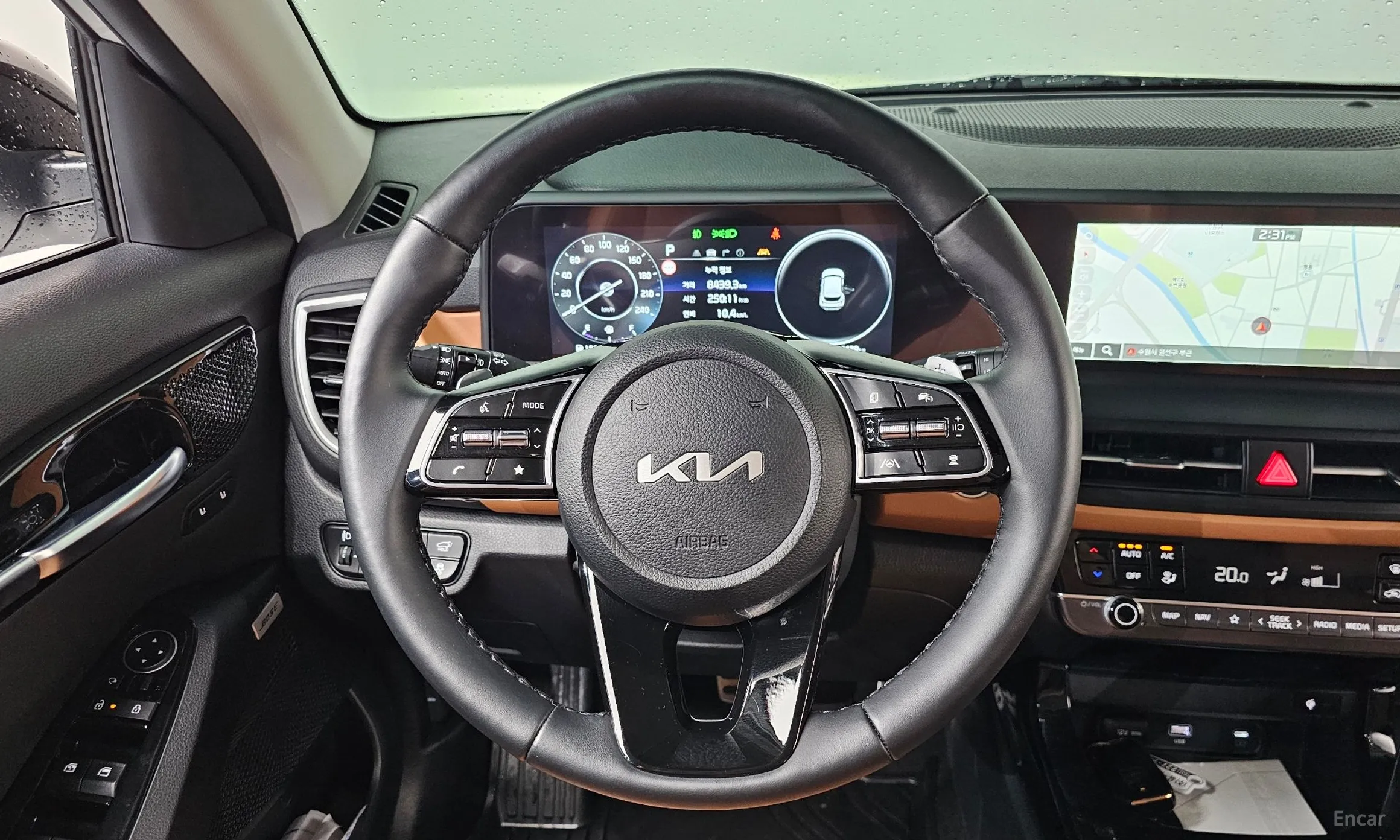 Kia Seltos превью 12