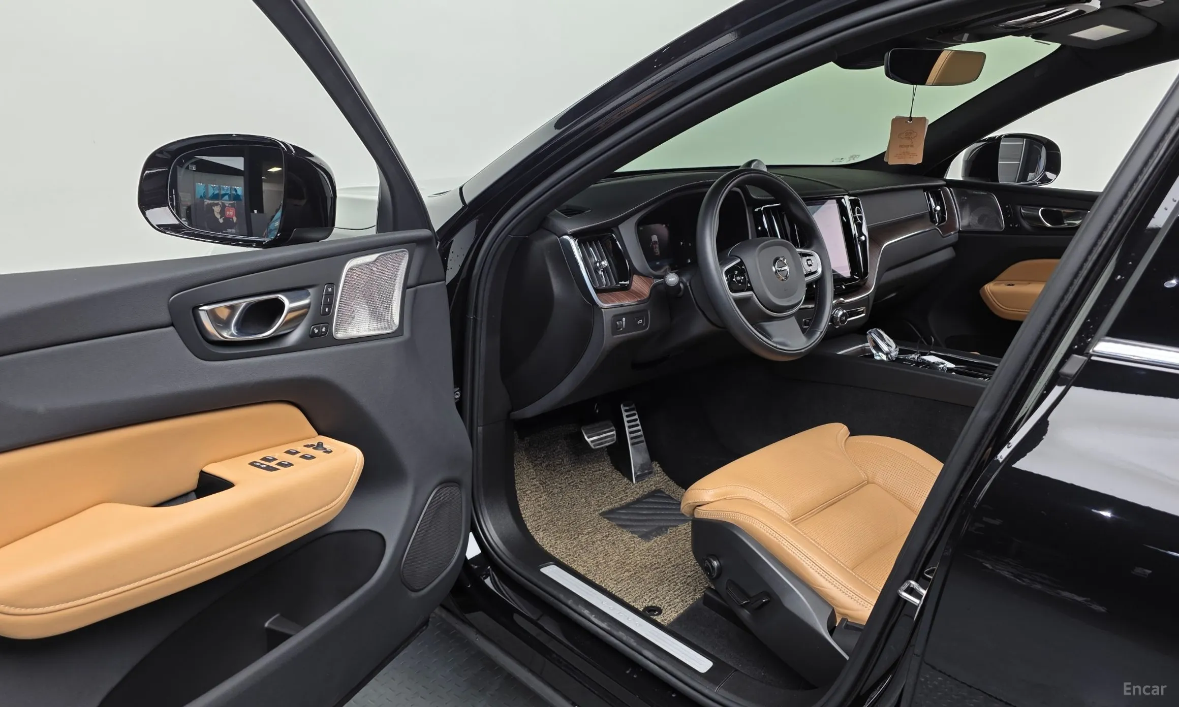 Volvo XC60 Gen 2 превью 10