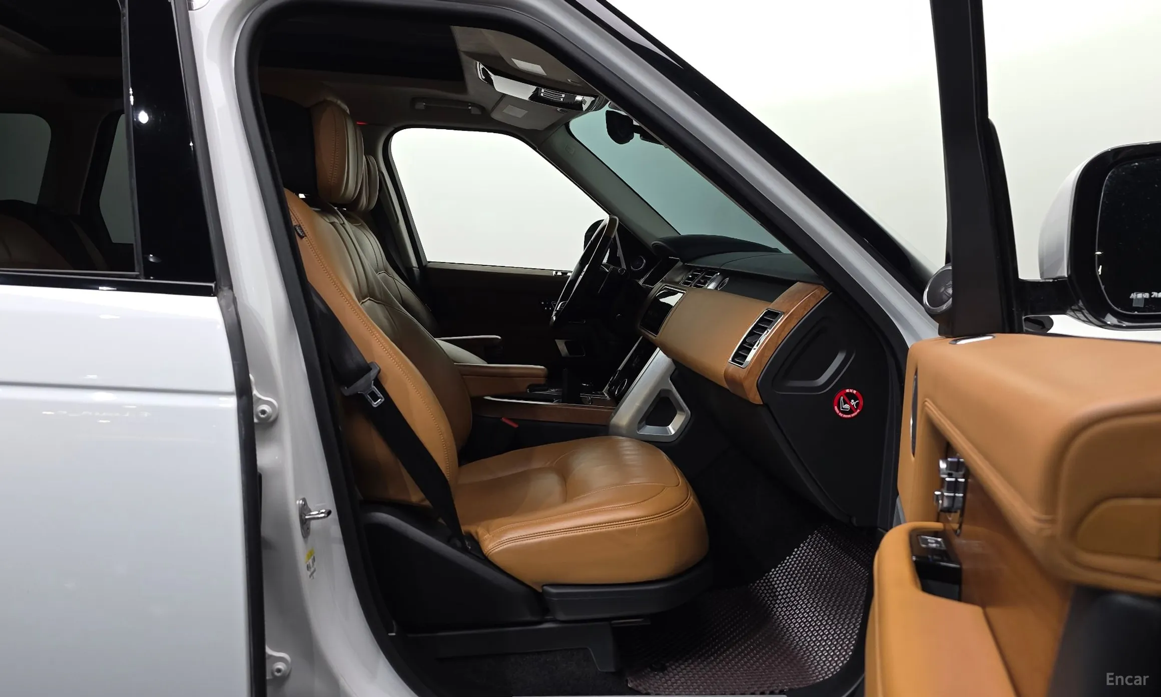 Land Rover Range Rover 4th Generation превью 11