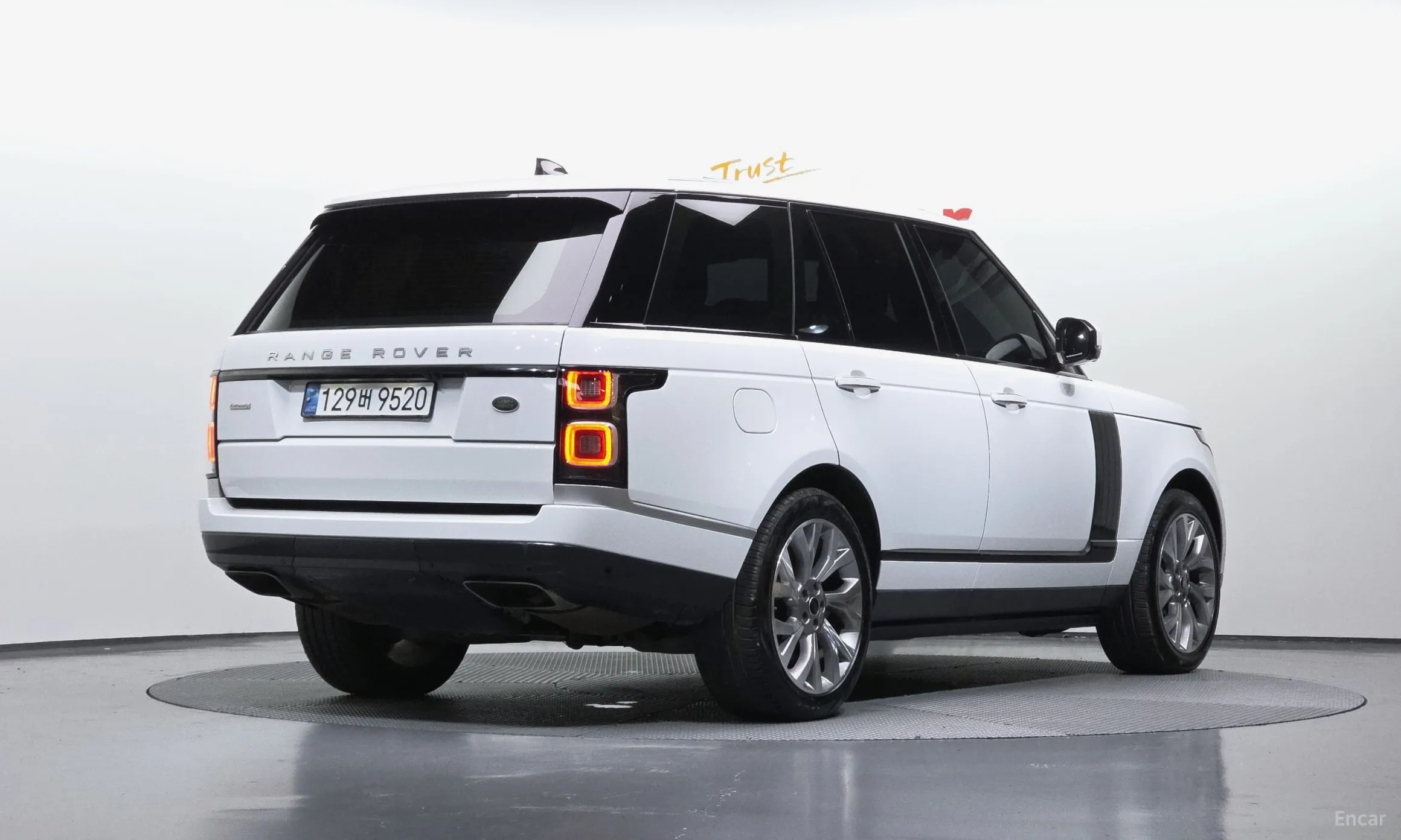 Land Rover Range Rover 4th Generation превью 2