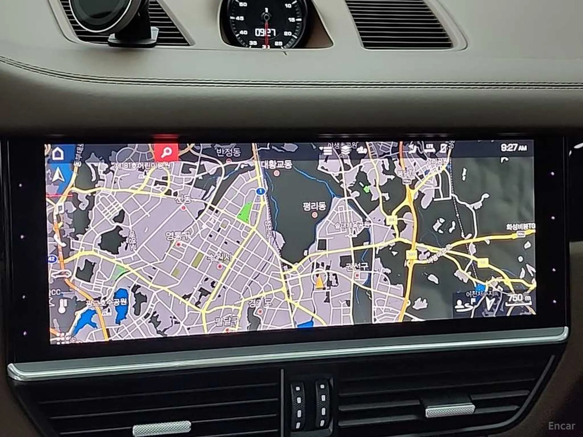 Porsche Cayenne (PO536) превью 16