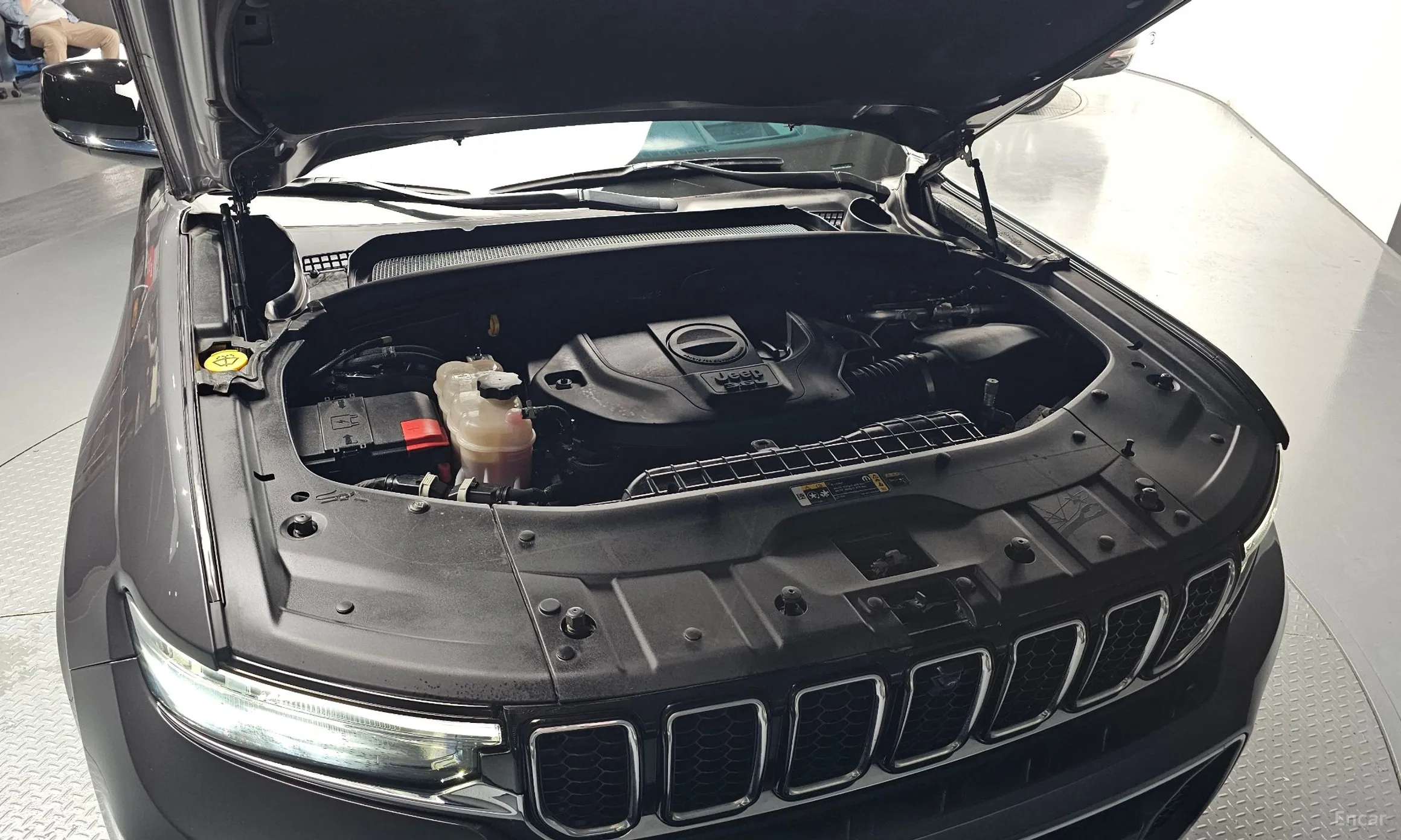 Jeep Grand Cherokee (WL) превью 6